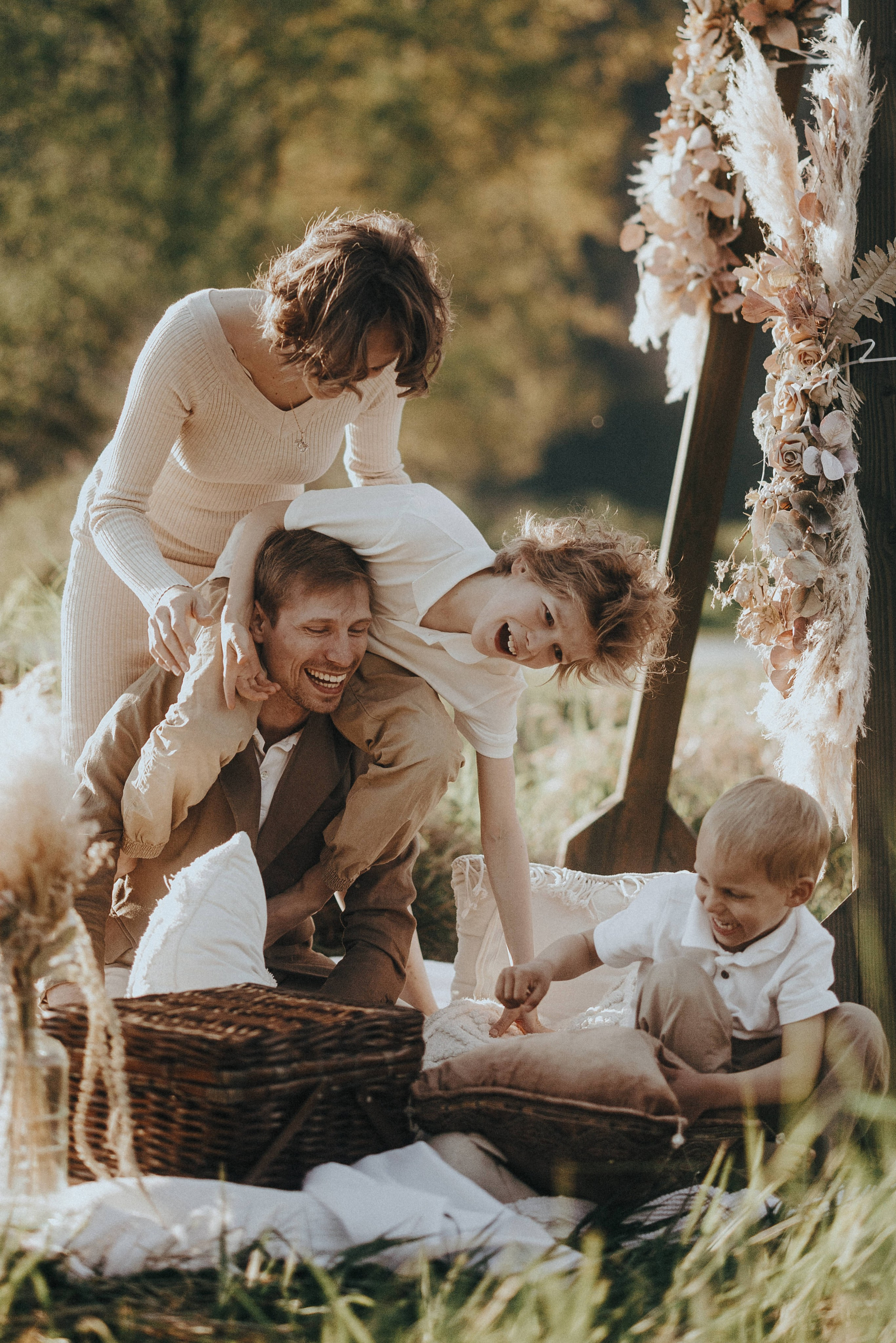 Family photo shoot at Pitt lake Vancouver BC. Ivan Skufinsky — wedding and family photographer in Vancouver