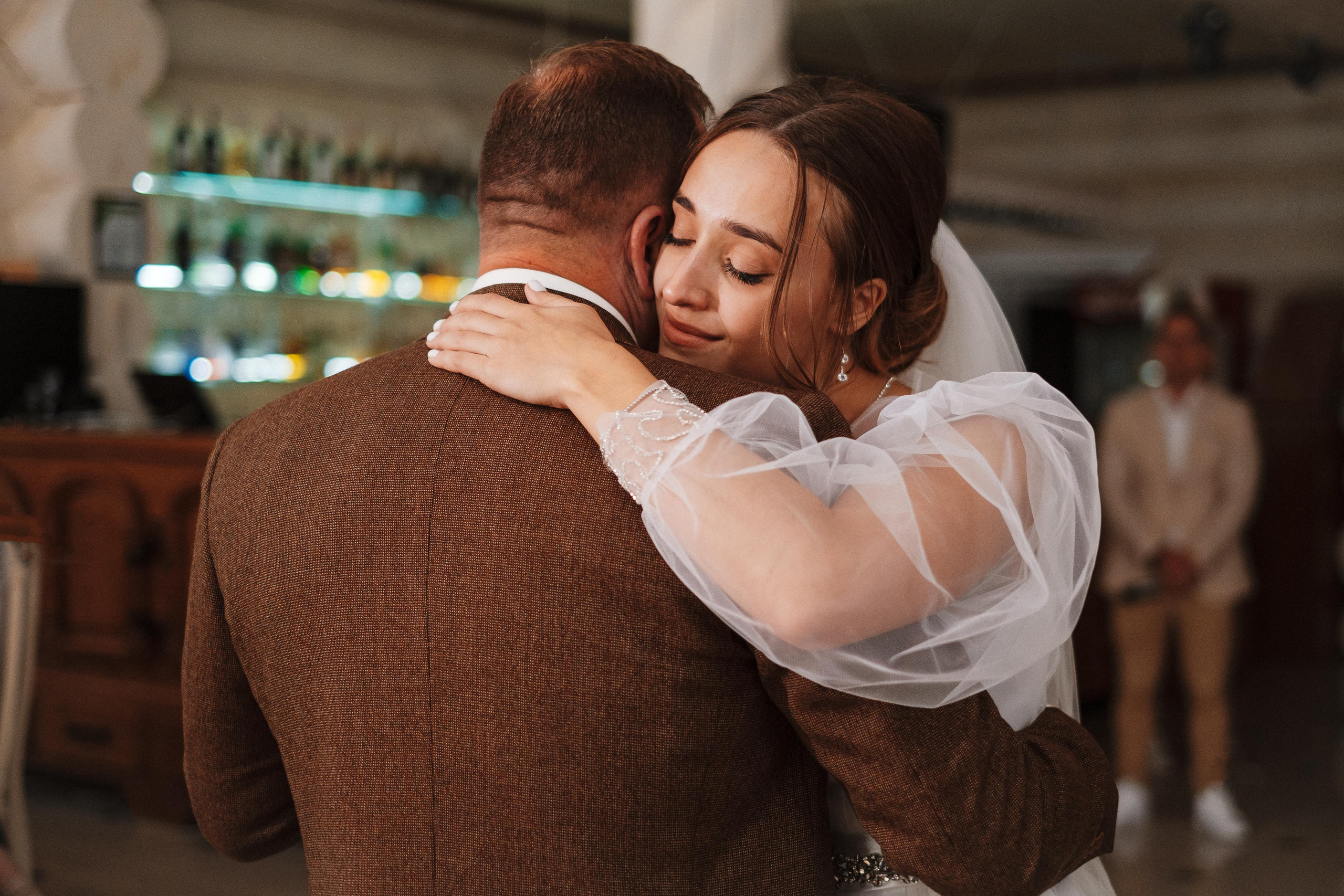 танец папы и дочери на свадьбе