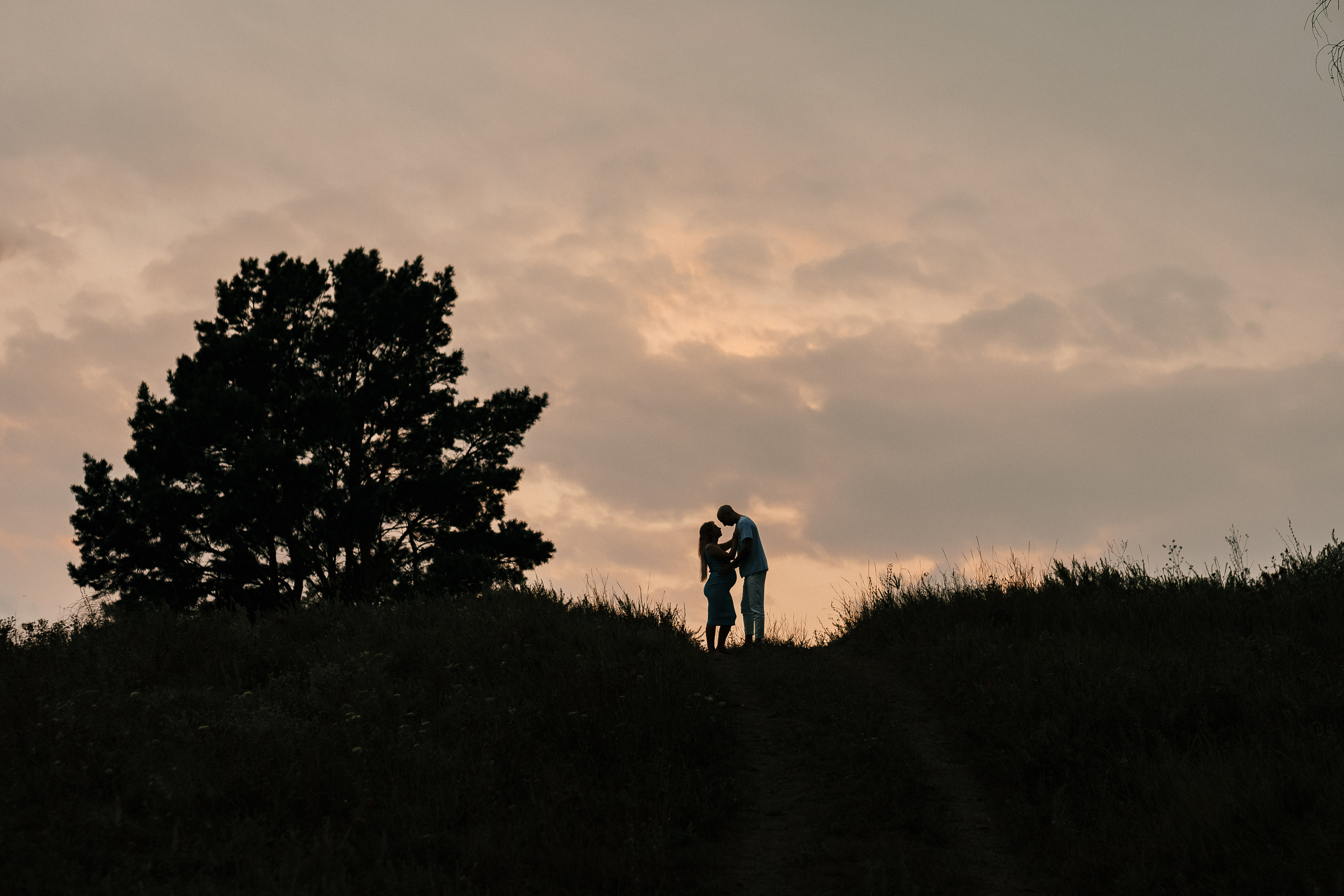 Pasha+Katya pregnancy photo shoot. Ivan Skufinsky — wedding and family photographer in Vancouver