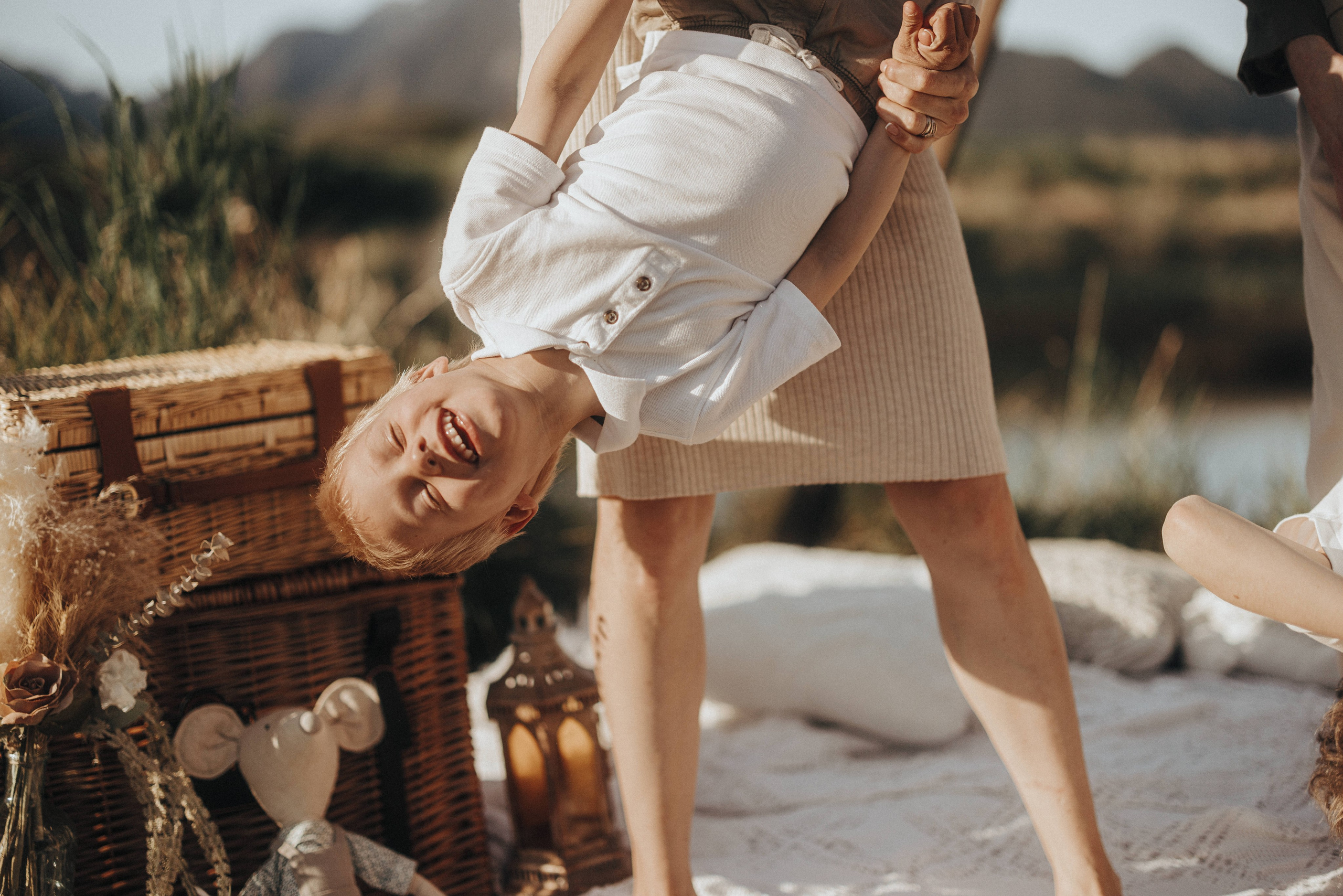 Family photo shoot at Pitt lake Vancouver BC. Ivan Skufinsky — wedding and family photographer in Vancouver