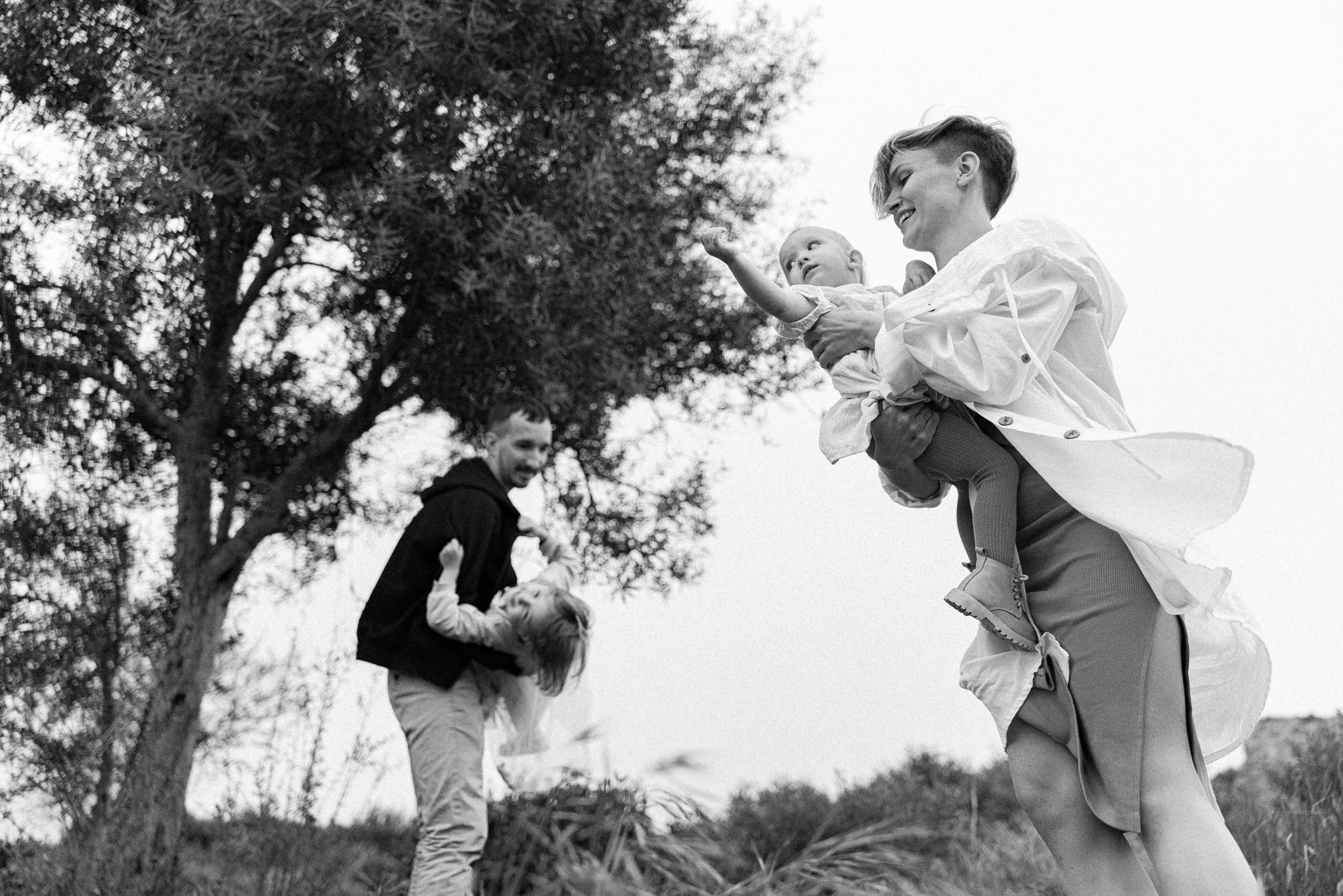 Семейная фотосессия в Ванкувере БС, Family photo session in Vancouver. Ivan Skufinsky — wedding and family photographer in Vancouver