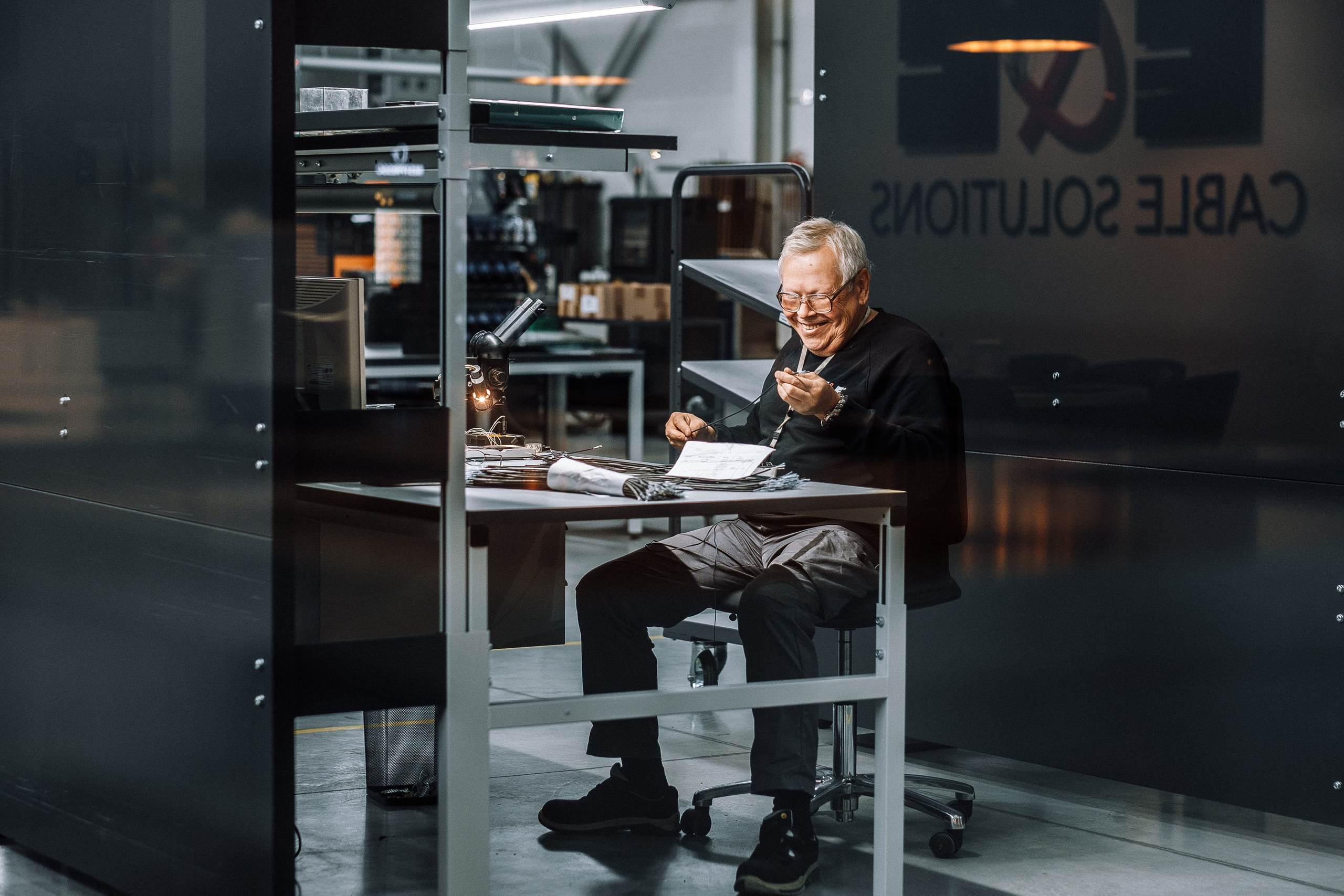 E & E Cable Solutions Factory. Ivan Skufinsky — wedding and family photographer in Vancouver