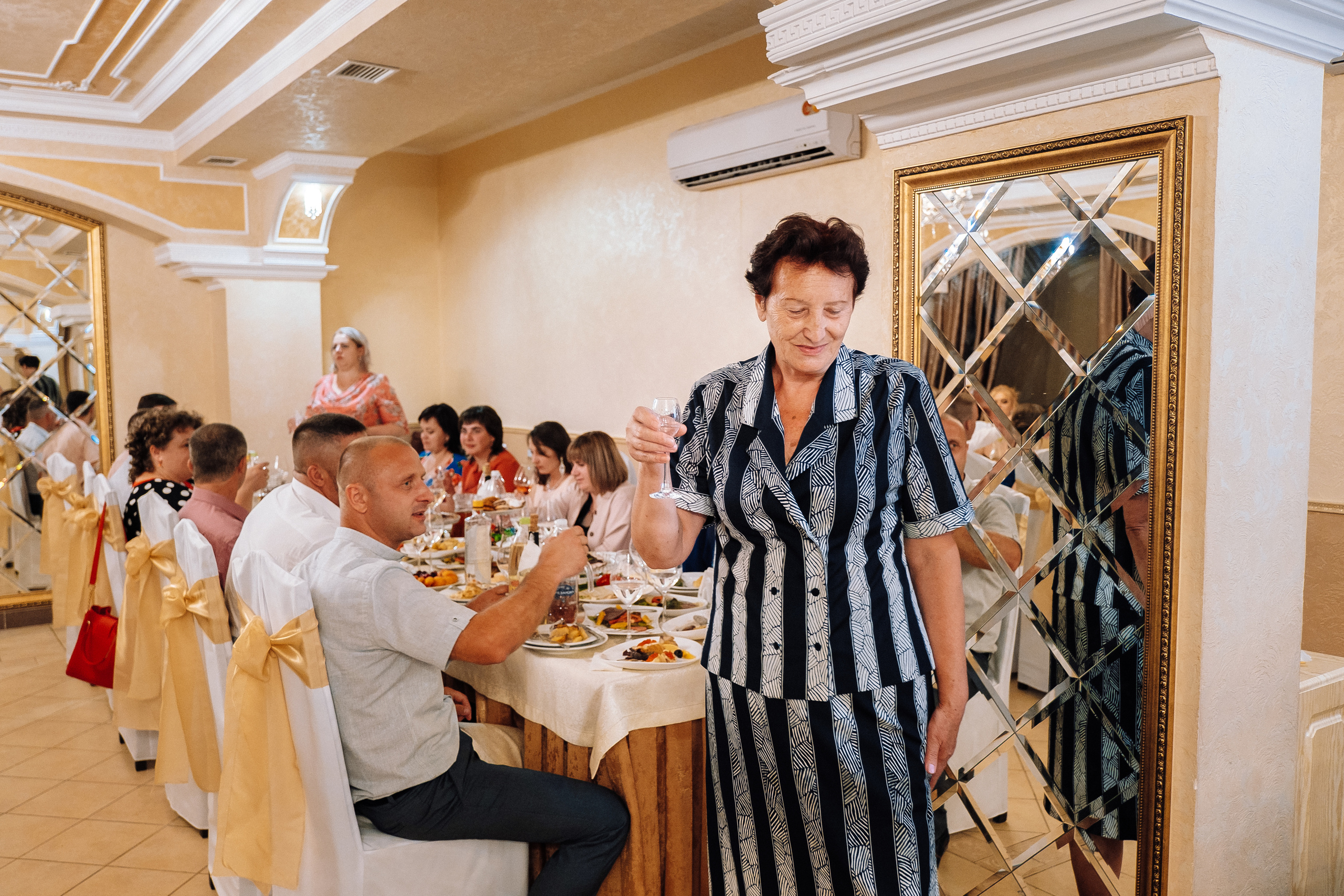 Выпускной школа номер 3. Хмельник. Ivan Skufinsky — wedding and family photographer in Vancouver