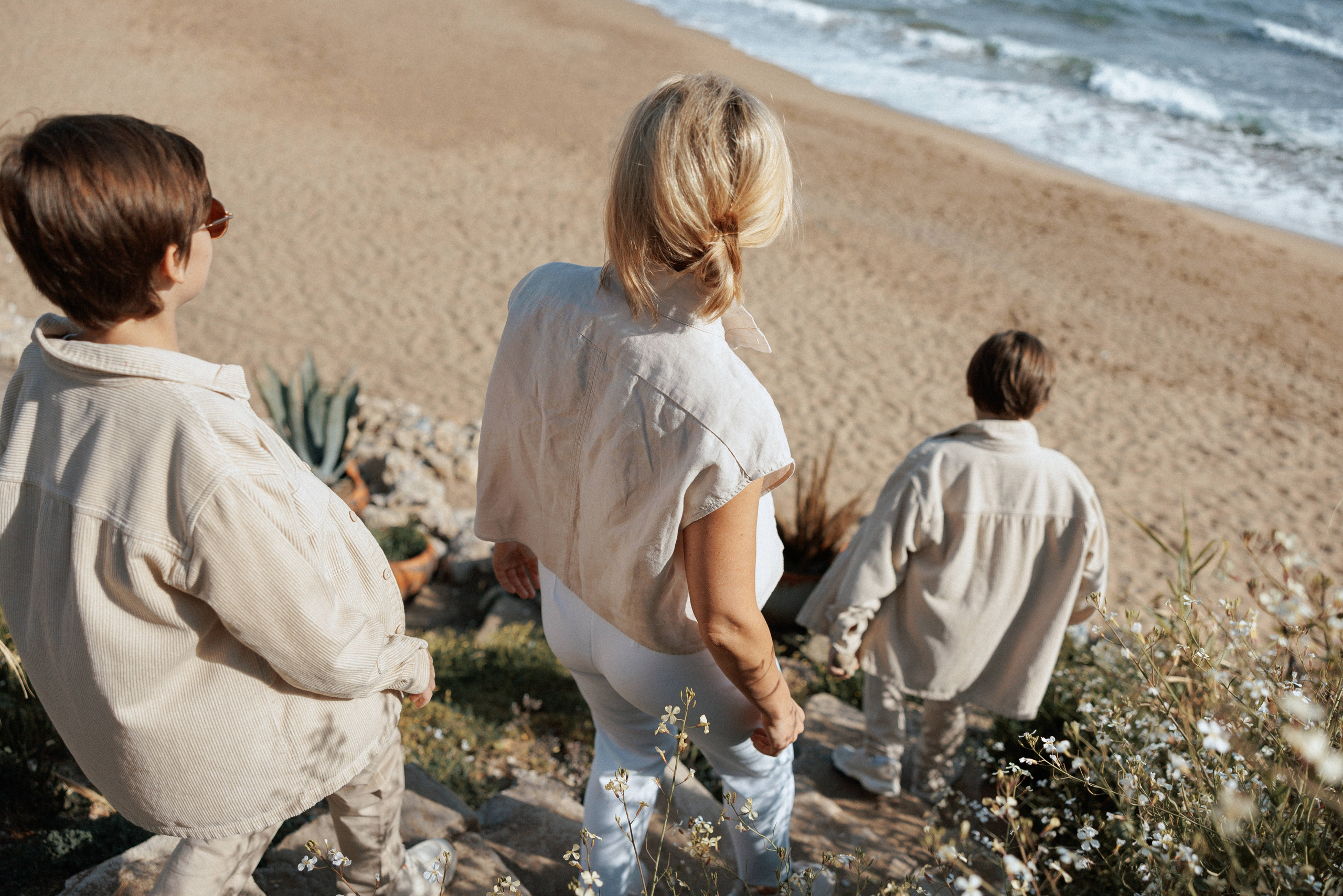 Family photo session on the beach in Vancouver BC Сanada. Twins. Ivan Skufinsky — wedding and family photographer in Vancouver