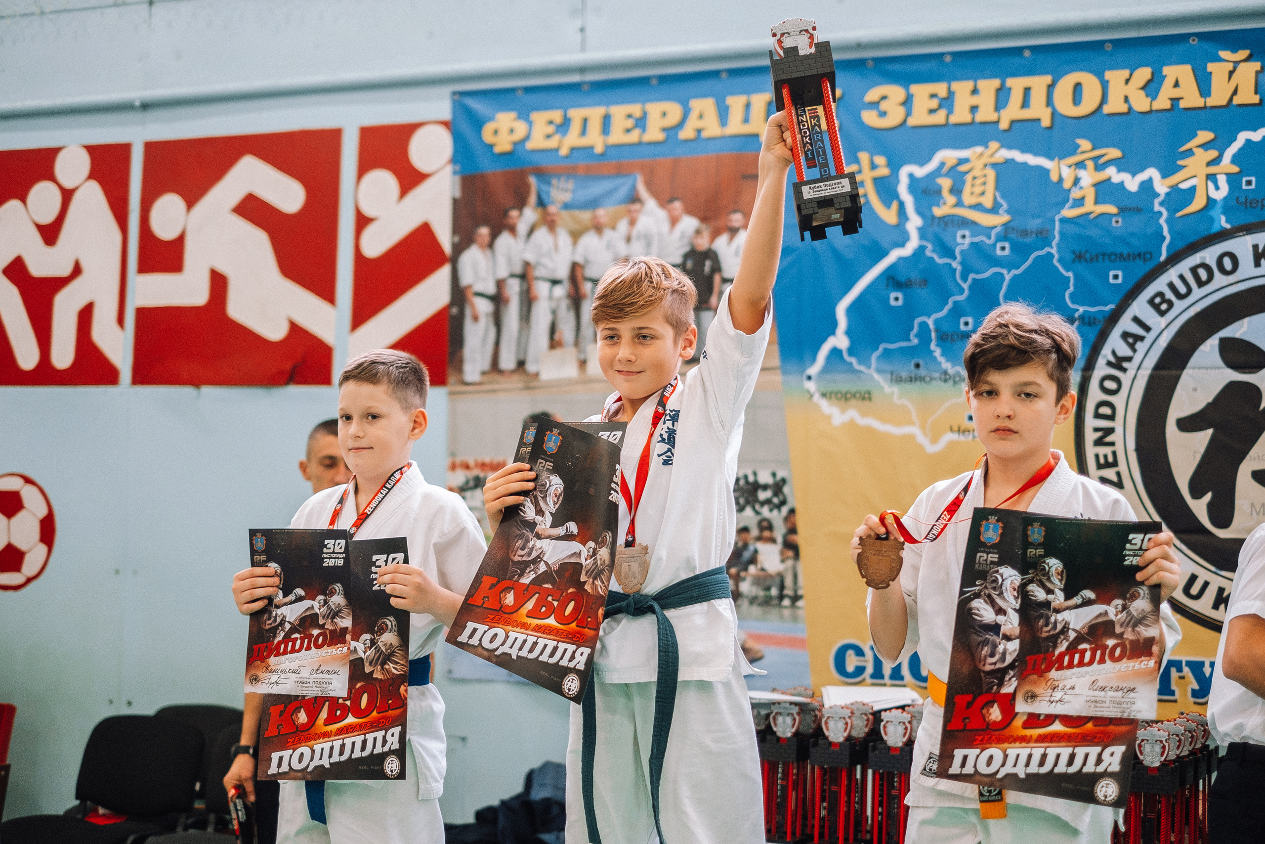 Karate-DO 30.11.2019 in-Khmelnik. Ivan Skufinsky — wedding and family photographer in Vancouver