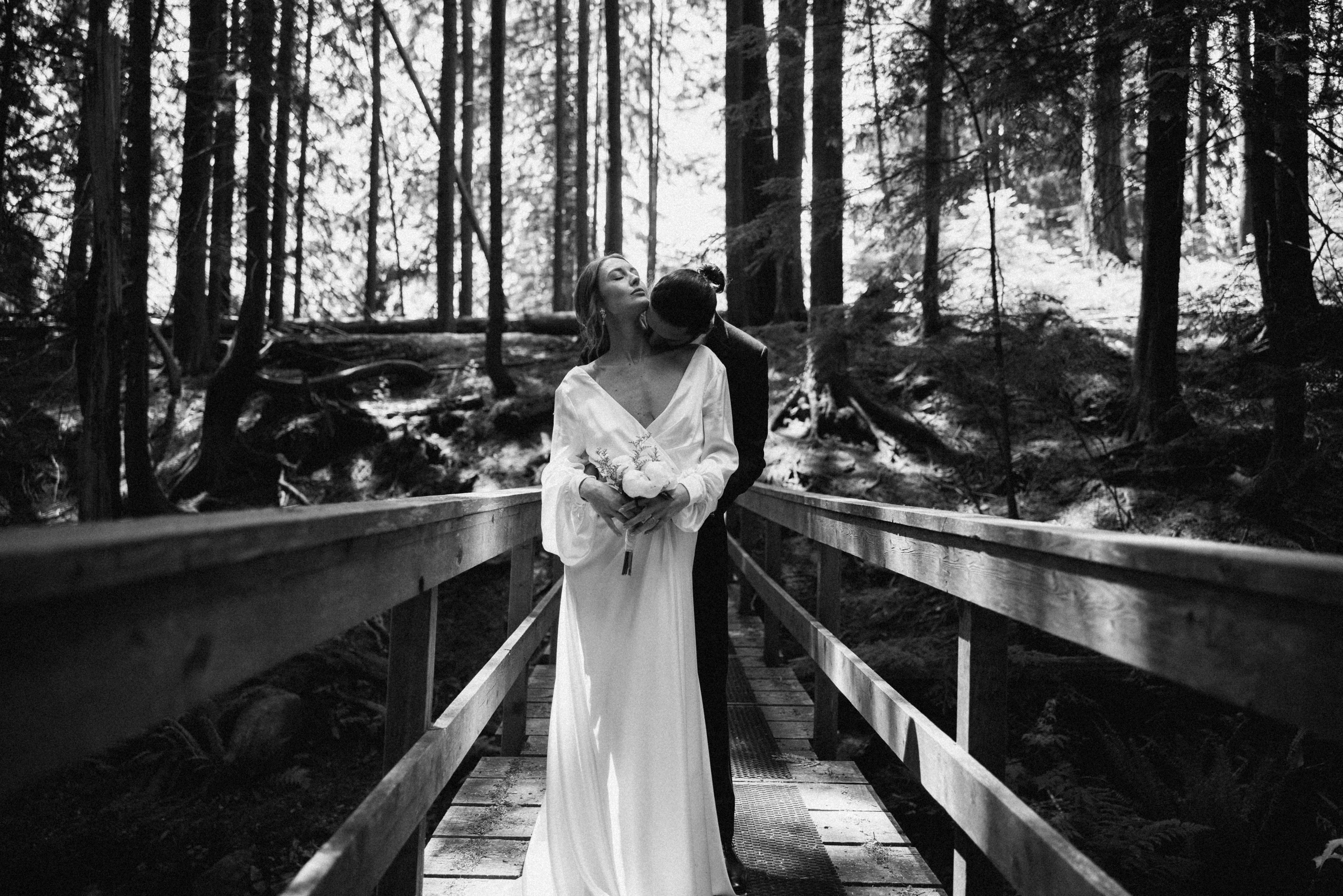 Michael & Caitlyn. Ivan Skufinsky — wedding and family photographer in Vancouver