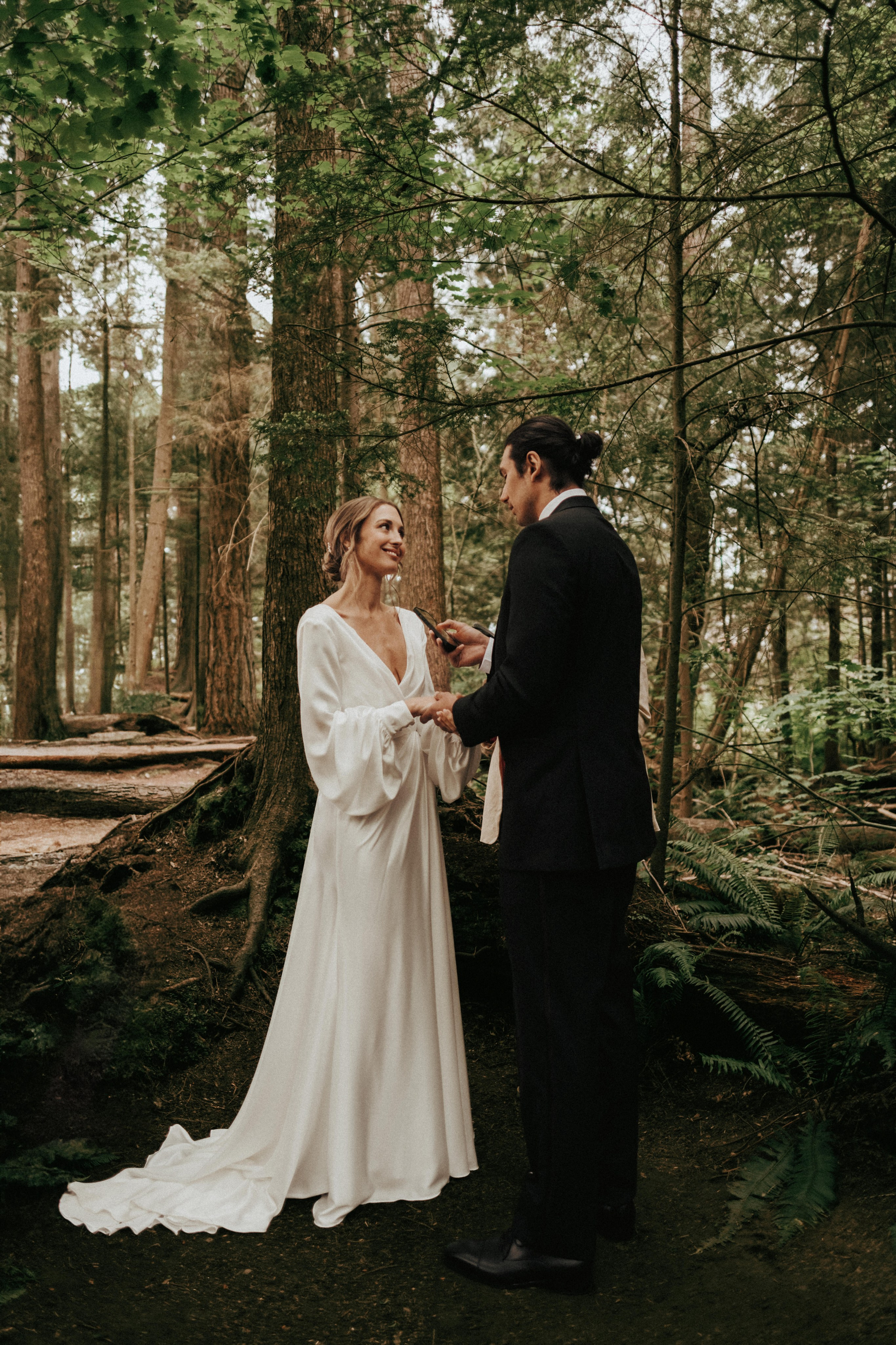 Michael & Caitlyn. Ivan Skufinsky — wedding and family photographer in Vancouver
