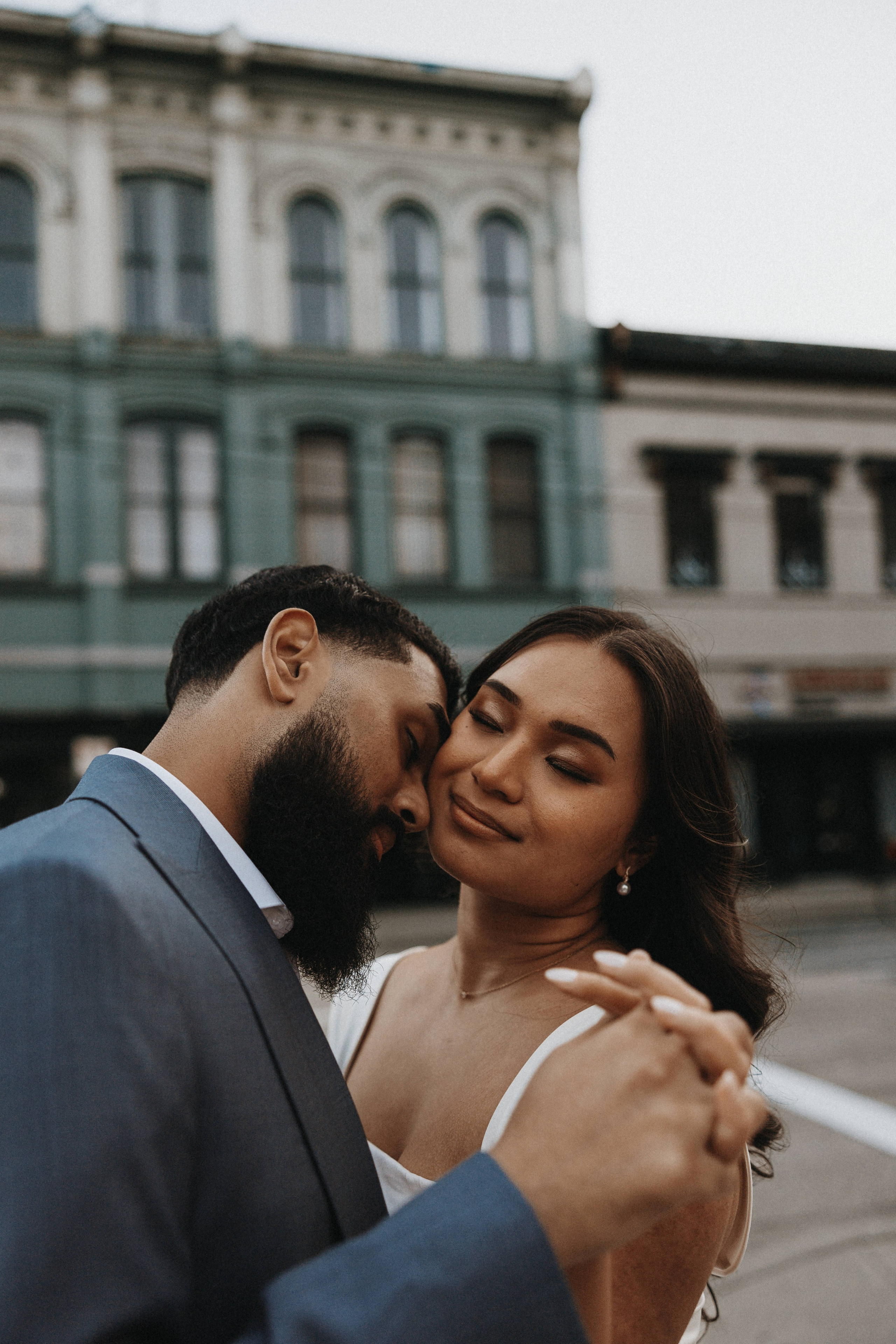 Engagement photographer vancouver. Ivan Skufinsky — wedding and family photographer in Vancouver