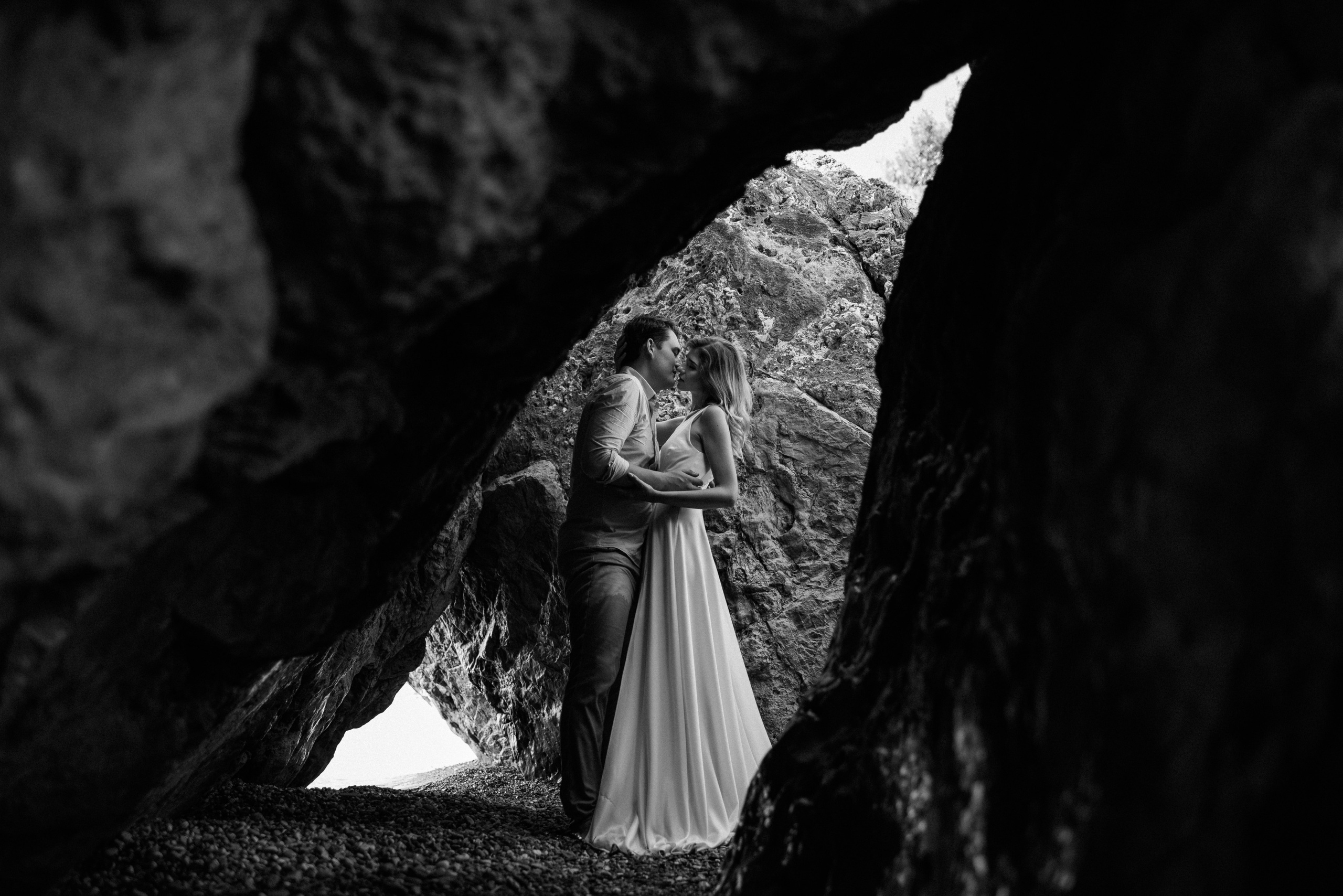 Couples photographer in Vancouver BC. Ivan Skufinsky — wedding and family photographer in Vancouver