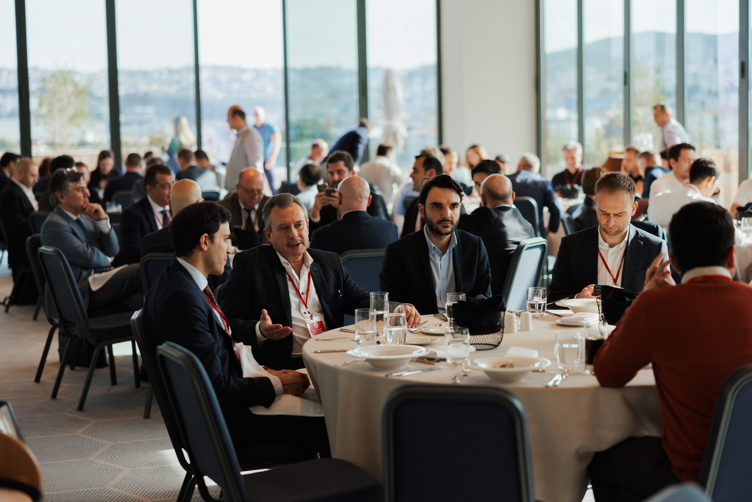 EXECUTIVE RETREAT Izmir Confidence Information Services. Ivan Skufinsky — wedding and family photographer in Vancouver