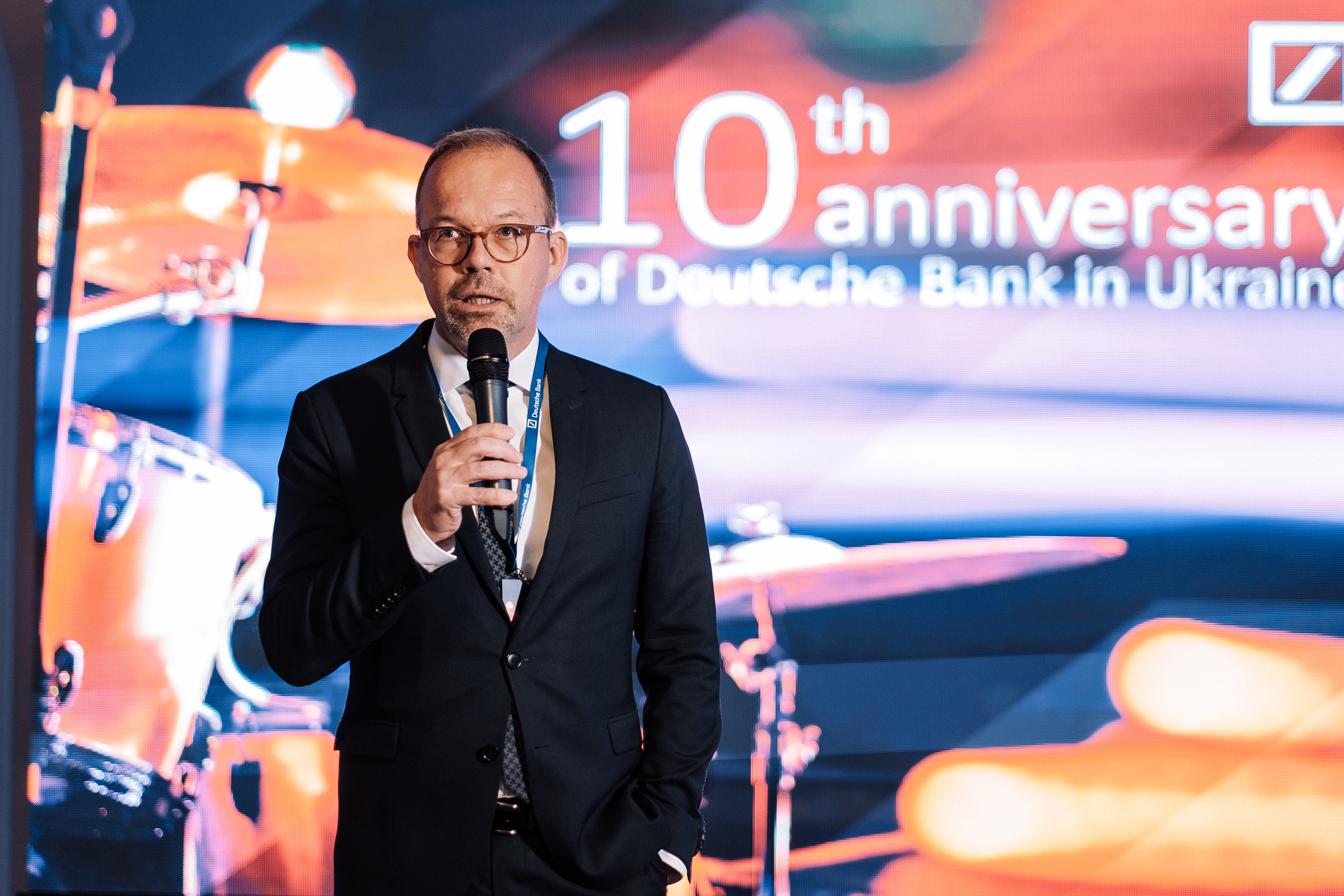 Deutsche Bank 10 years in Ukraine. Ivan Skufinsky — wedding and family photographer in Vancouver