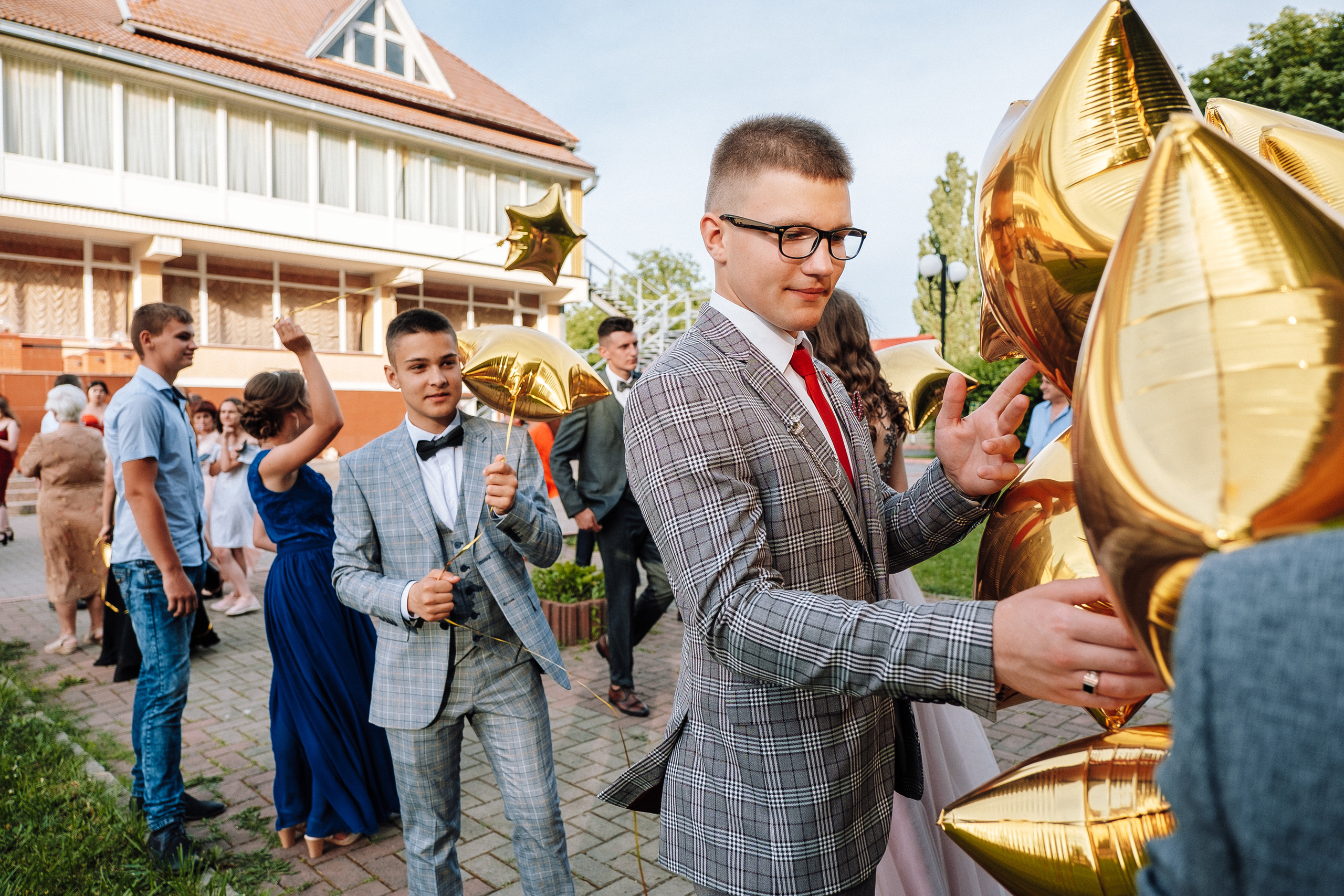 Выпускной школа номер 3. Хмельник. Ivan Skufinsky — wedding and family photographer in Vancouver