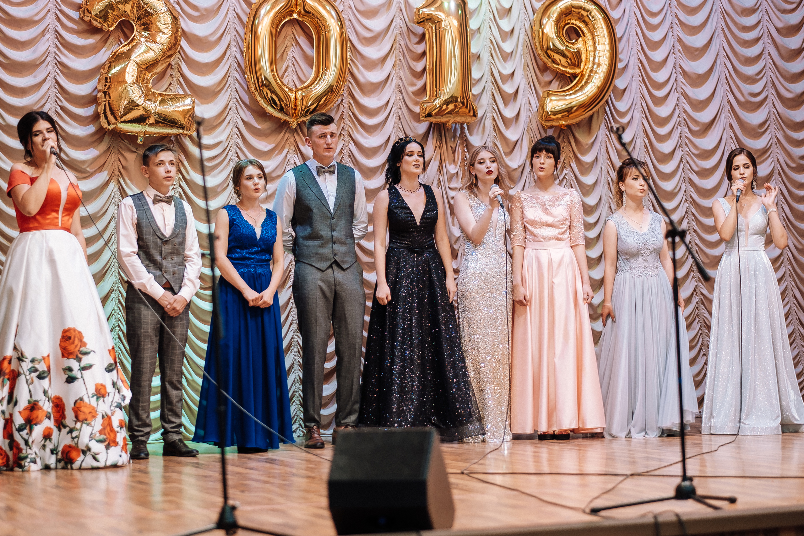 Выпускной школа номер 3. Хмельник. Ivan Skufinsky — wedding and family photographer in Vancouver