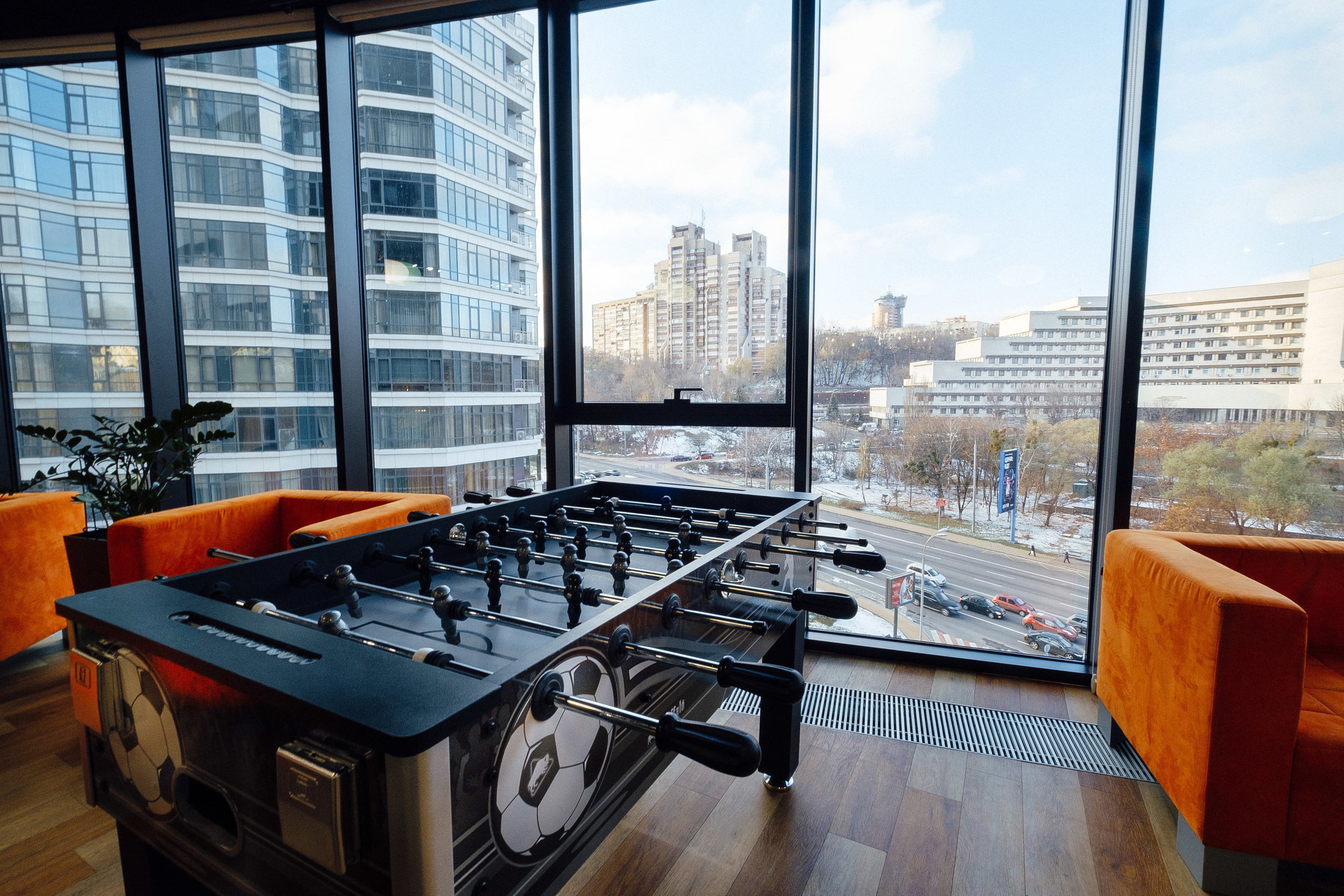 Фотоэкскурсия в компанию OLX. Ivan Skufinsky — wedding and family photographer in Vancouver