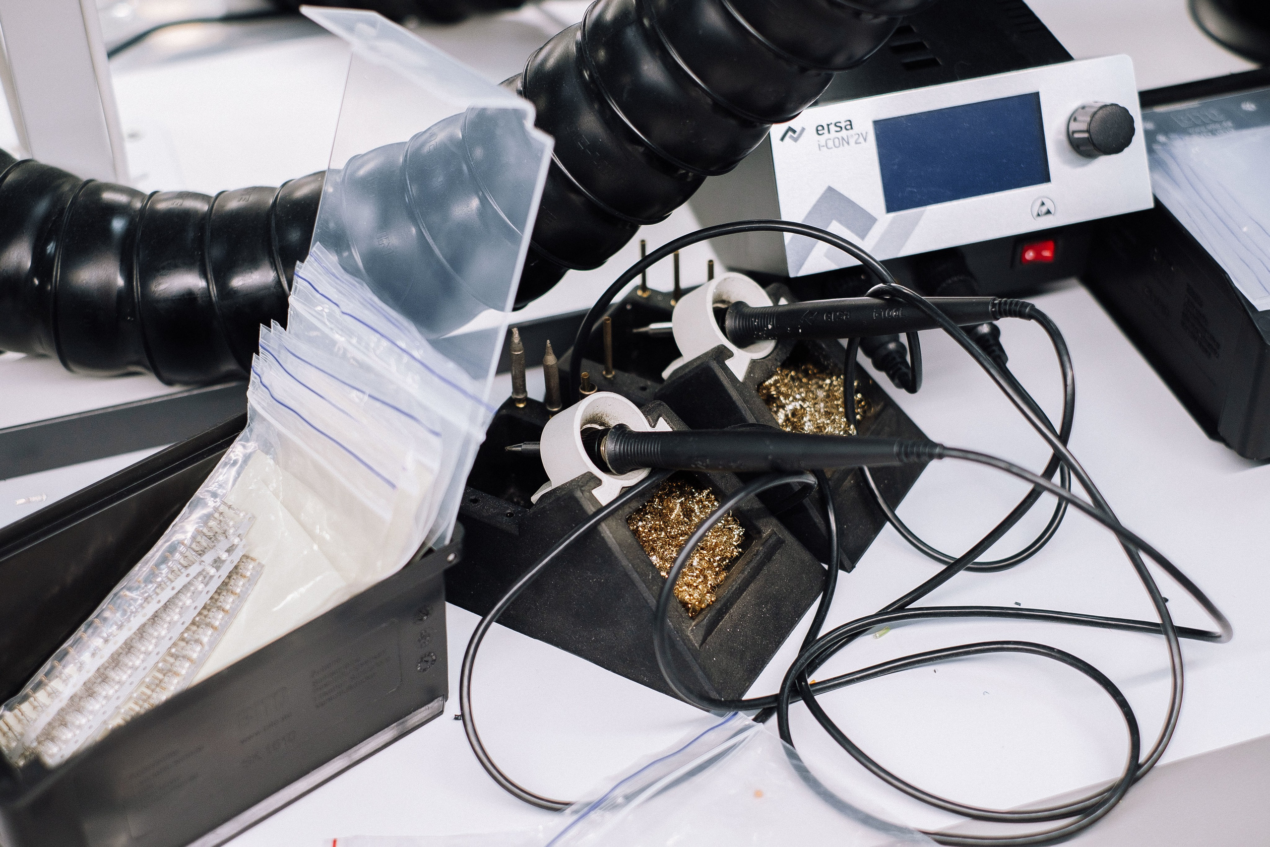 E & E Cable Solutions Factory. Ivan Skufinsky — wedding and family photographer in Vancouver