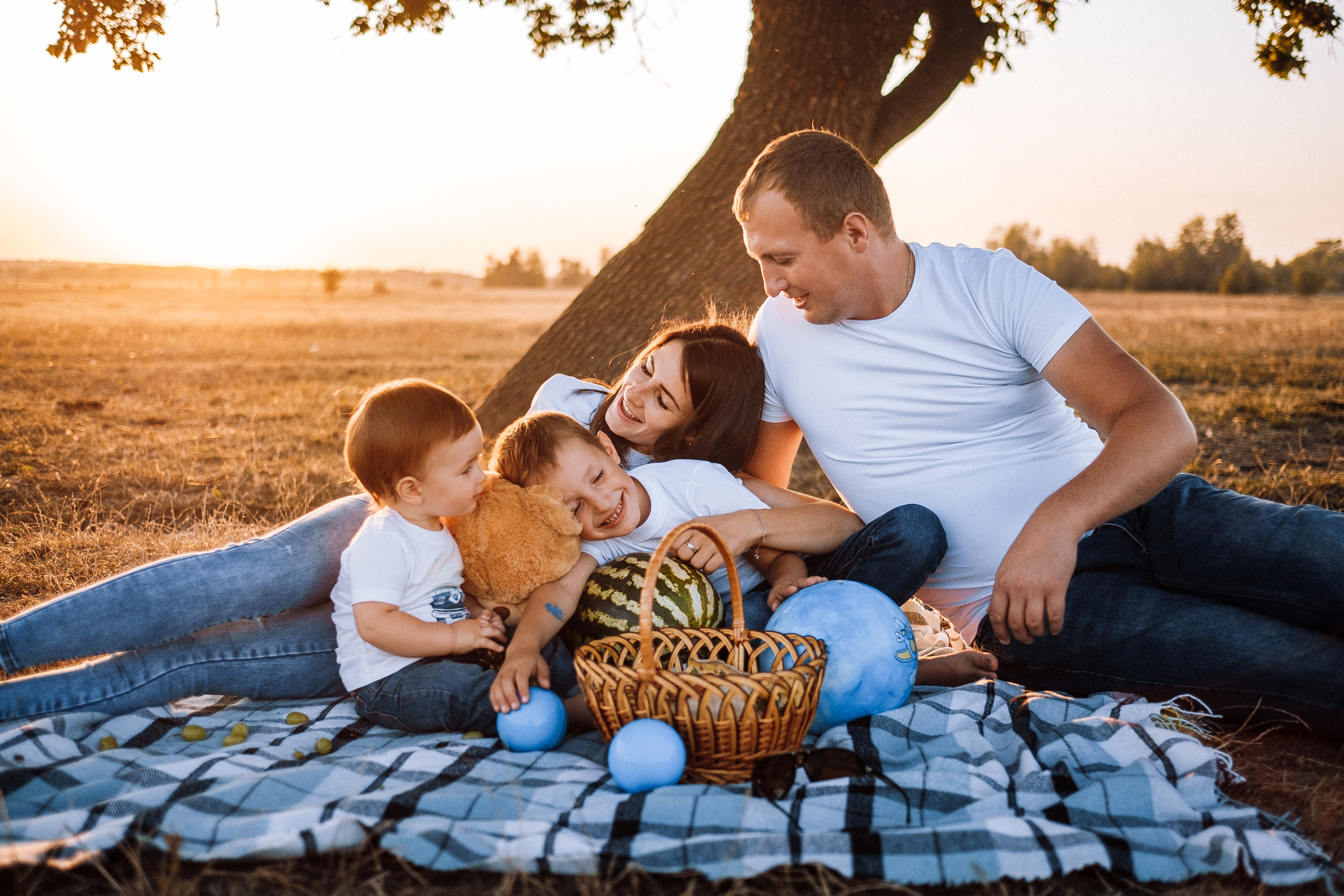FamilyStory Ira+Kolya+Artem+Yaroslav. Ivan Skufinsky — wedding and family photographer in Vancouver