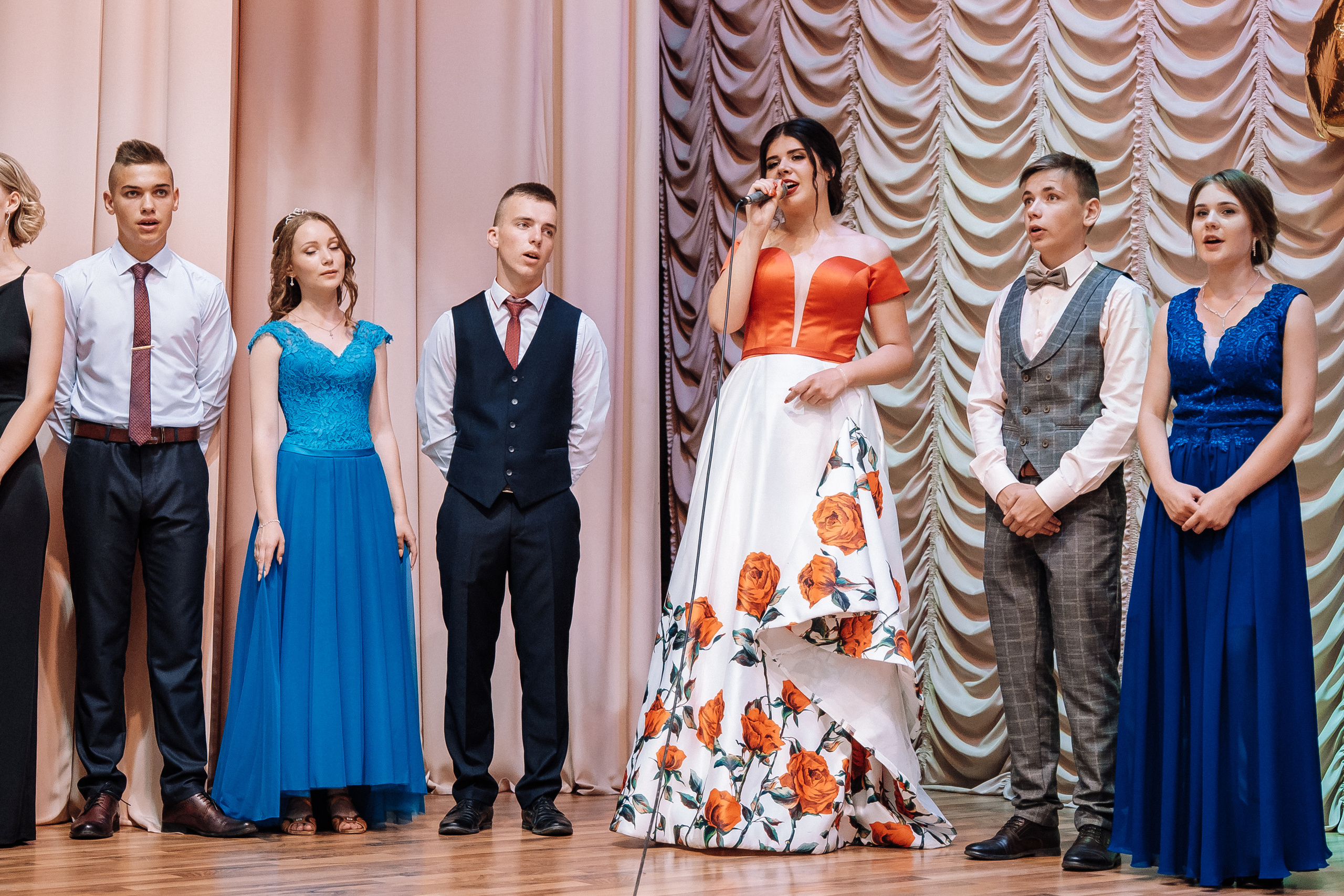 Выпускной школа номер 3. Хмельник. Ivan Skufinsky — wedding and family photographer in Vancouver