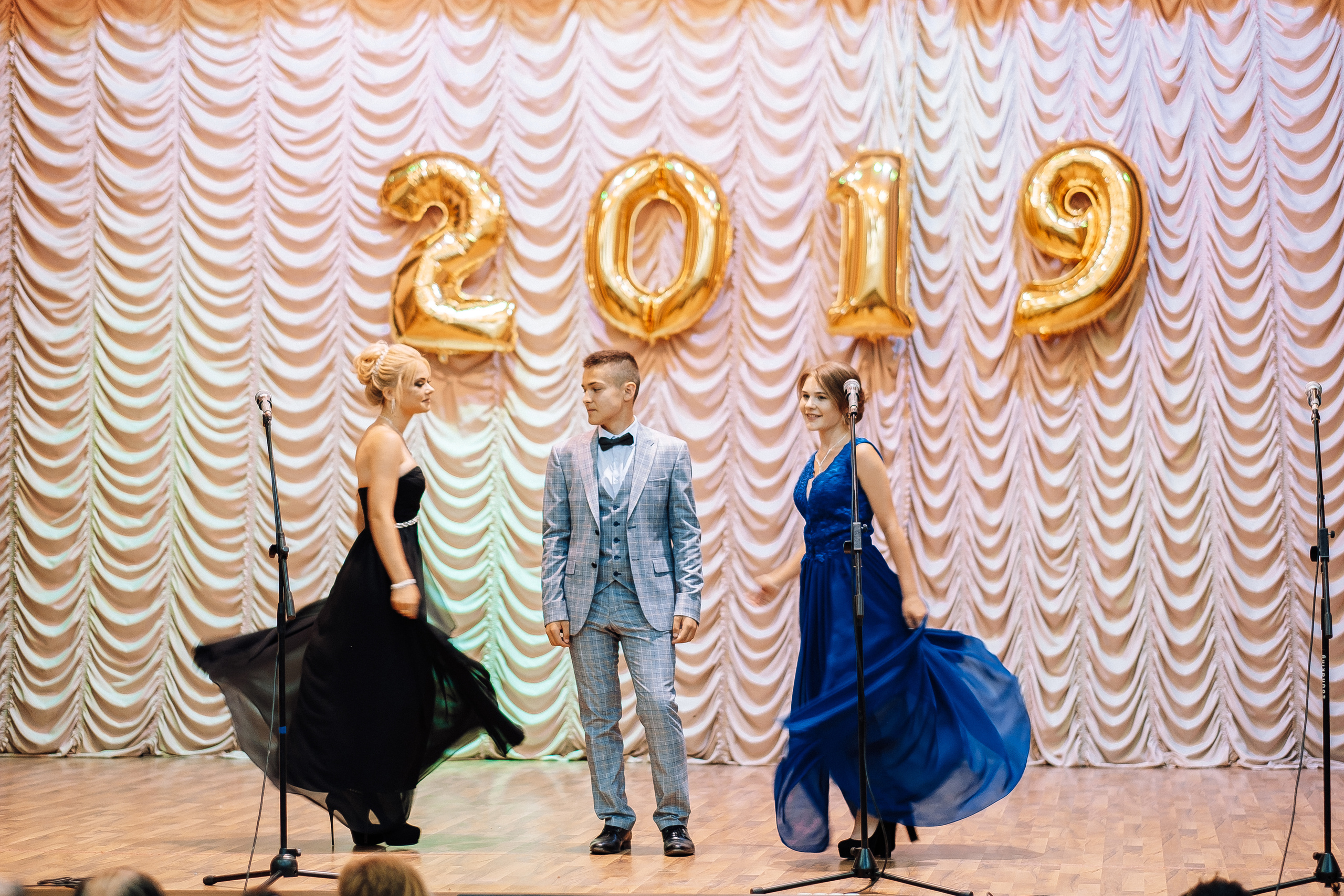 Выпускной школа номер 3. Хмельник. Ivan Skufinsky — wedding and family photographer in Vancouver