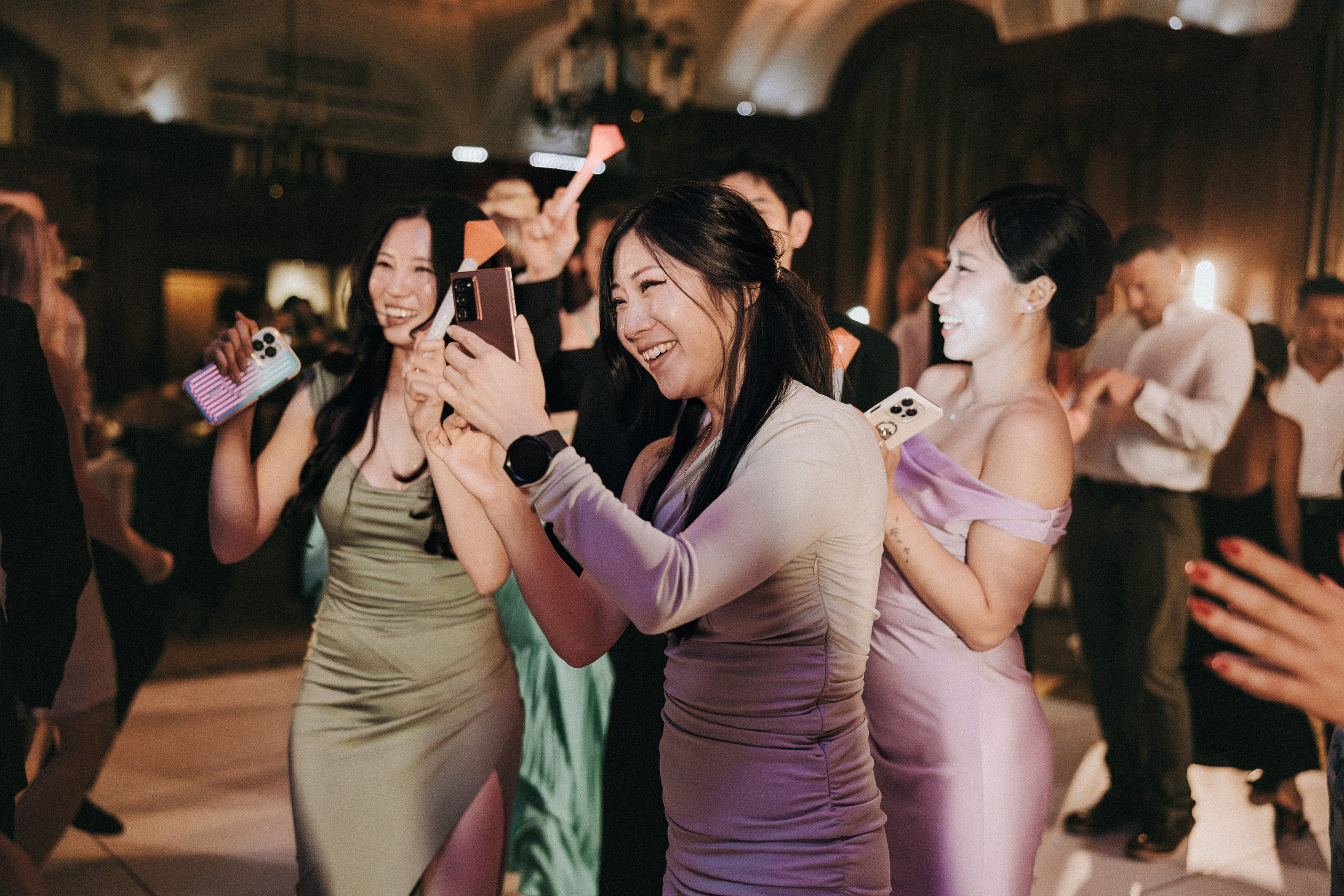 WeddingStory in Vancouver Club. Ivan Skufinsky — wedding and family photographer in Vancouver