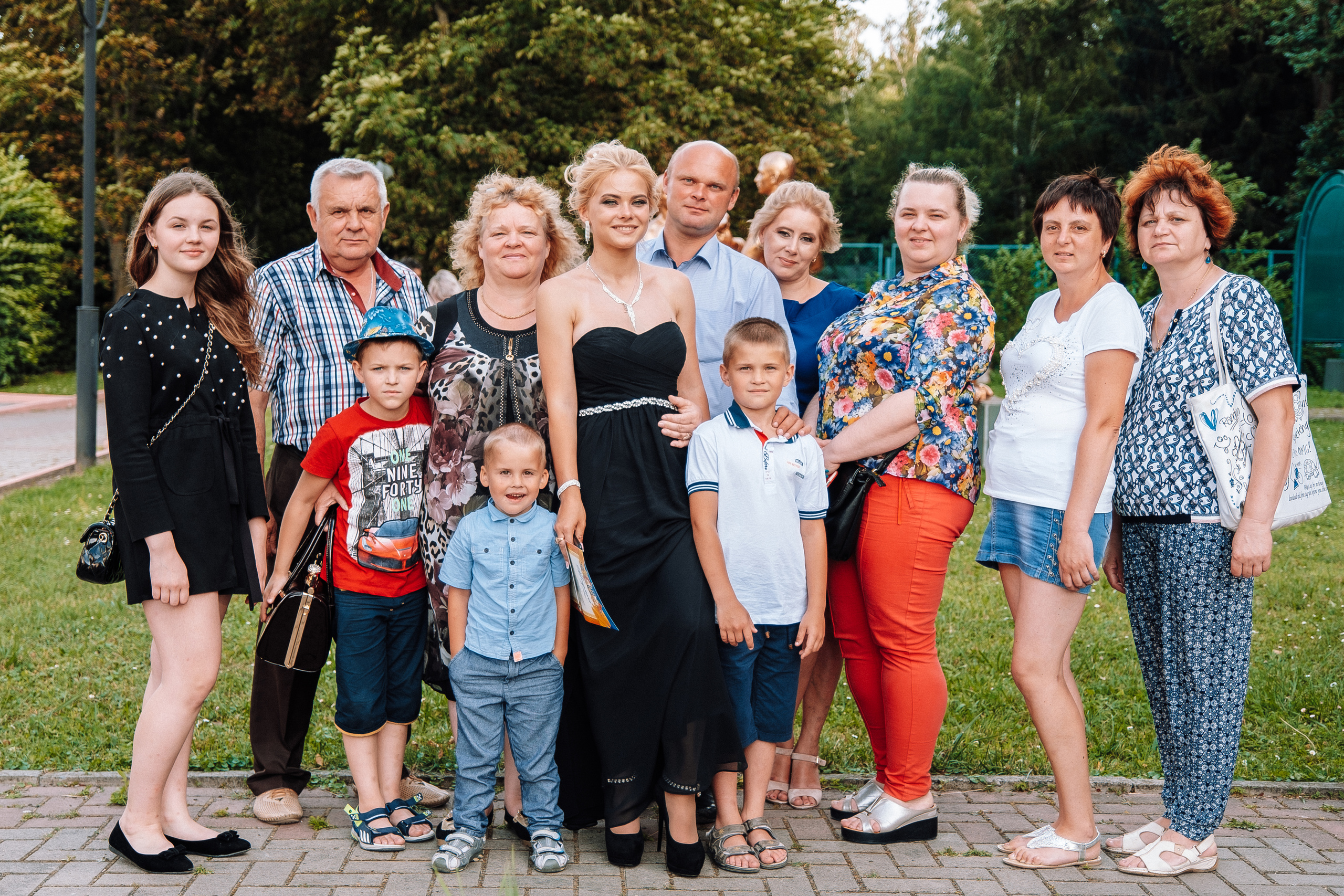 Выпускной школа номер 3. Хмельник. Ivan Skufinsky — wedding and family photographer in Vancouver