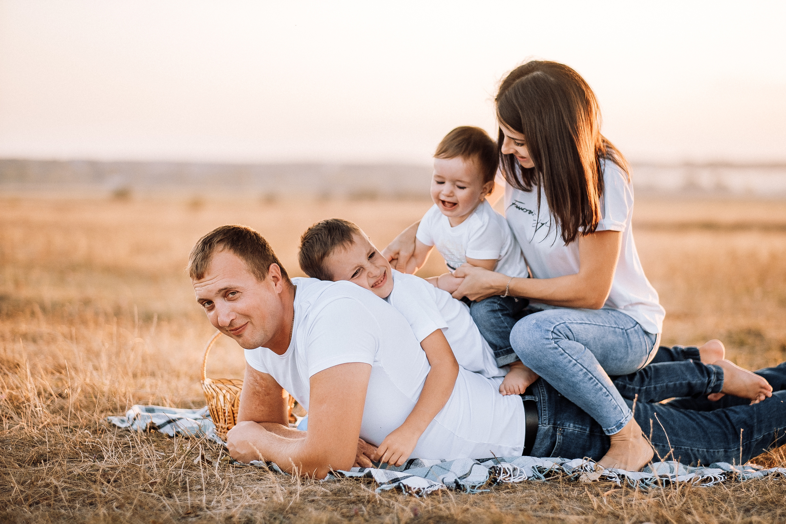 FamilyStory Ira+Kolya+Artem+Yaroslav. Ivan Skufinsky — wedding and family photographer in Vancouver