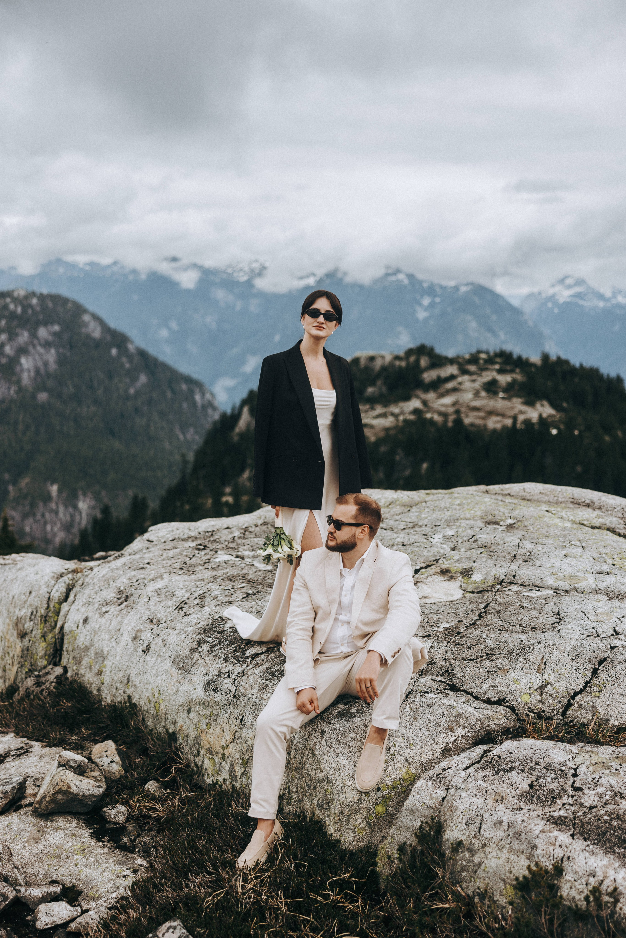 Sky-High Love: Stunning Vancouver Mountain Wedding Shoot by Helicopter. Ivan Skufinsky — wedding and family photographer in Vancouver