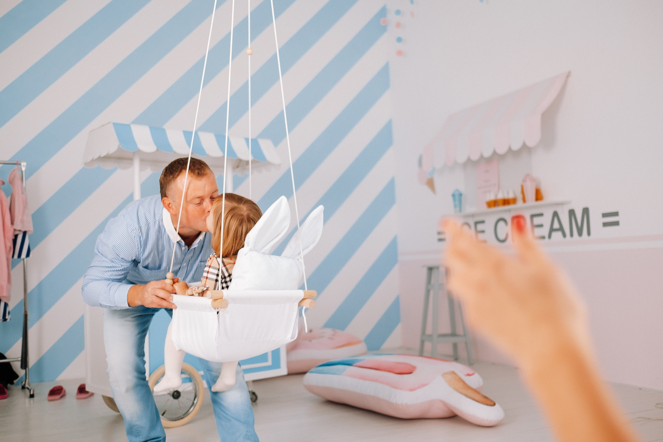 Family Story. Ivan Skufinsky — wedding and family photographer in Vancouver