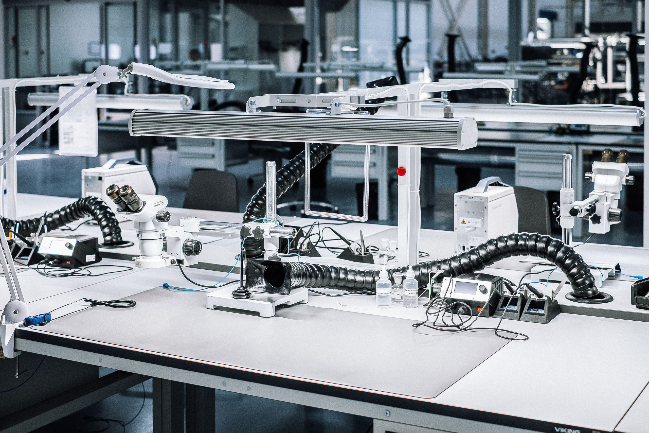 E & E Cable Solutions Factory. Ivan Skufinsky — wedding and family photographer in Vancouver