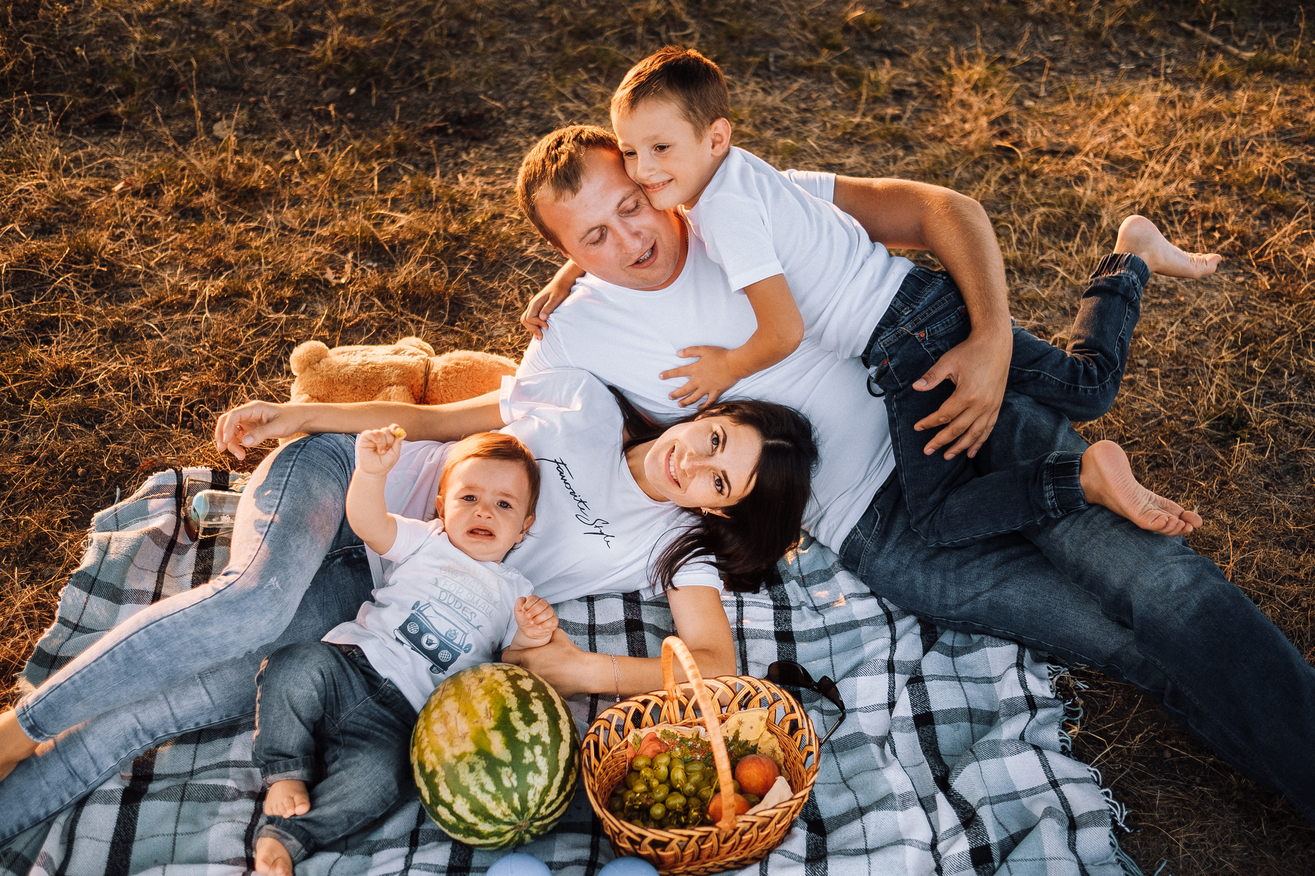 FamilyStory Ira+Kolya+Artem+Yaroslav. Ivan Skufinsky — wedding and family photographer in Vancouver