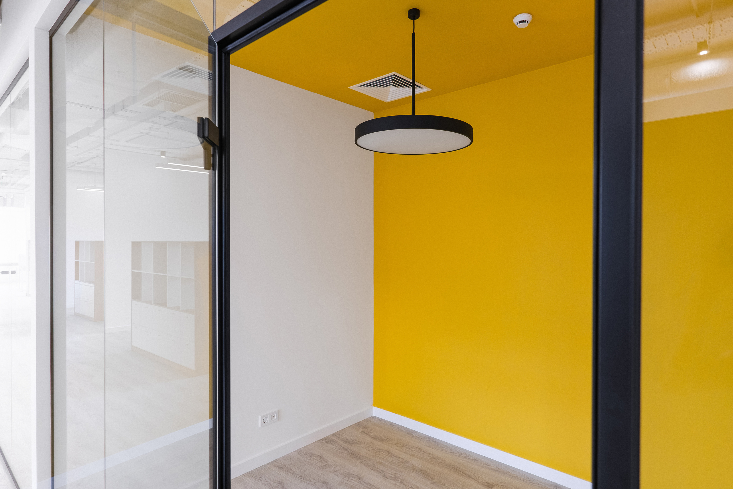 BC FORUM ORGANOSYN. Ivan Skufinsky — wedding and family photographer in Vancouver