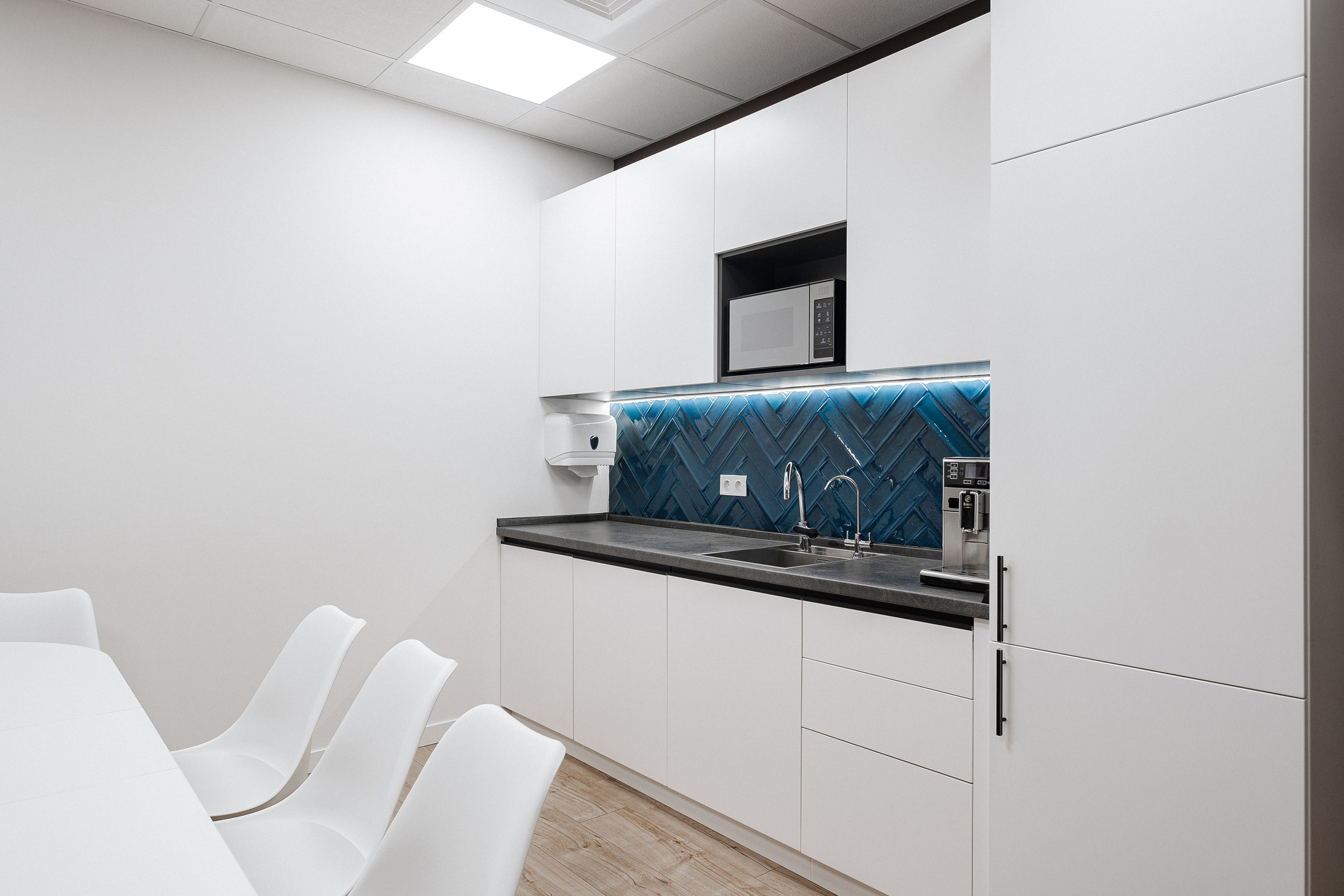 Interior photography and videography in Vancouver, BC, Richmond. Ivan Skufinsky — wedding and family photographer in Vancouver