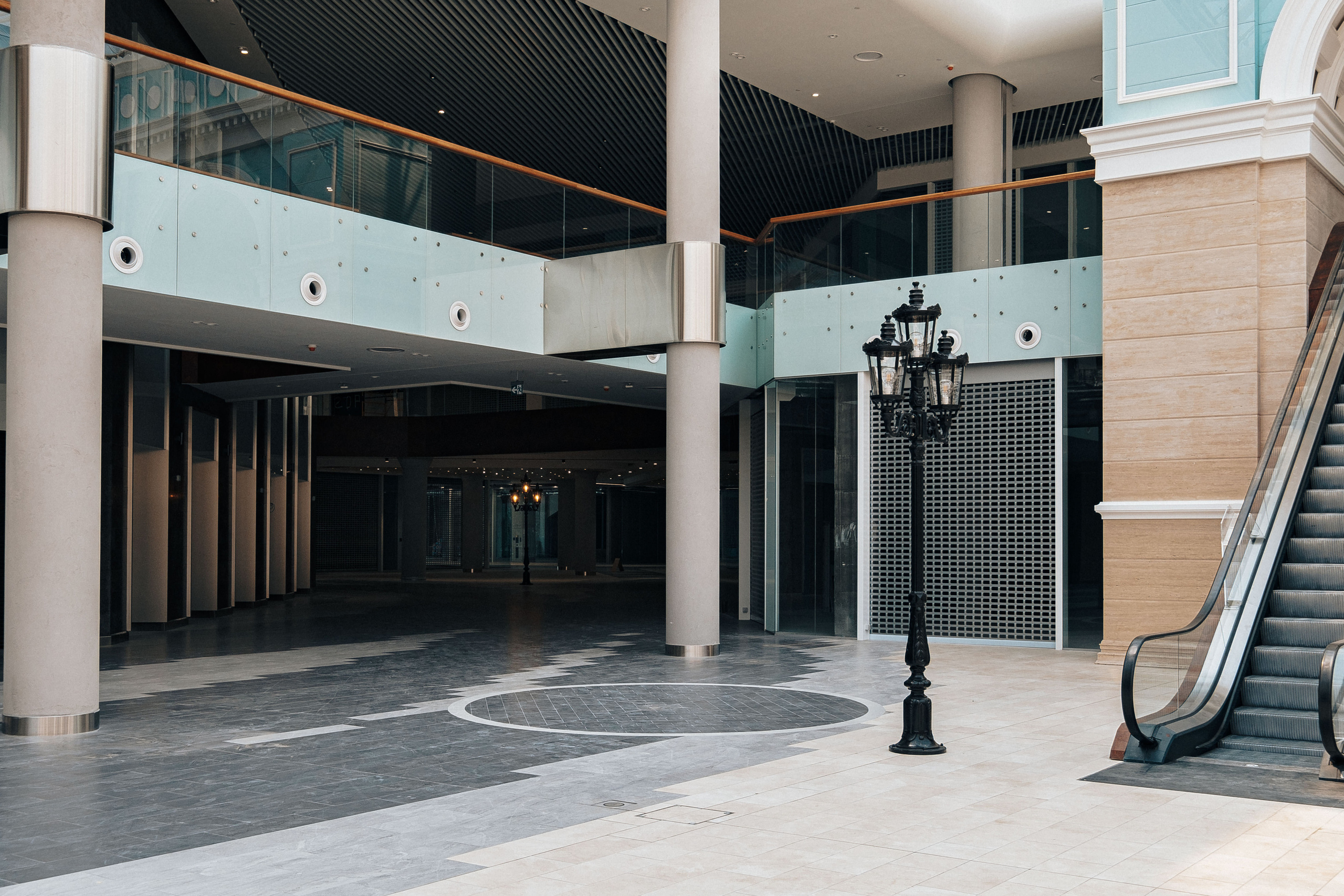 INTERIOR RETROVILLE. Ivan Skufinsky — wedding and family photographer in Vancouver