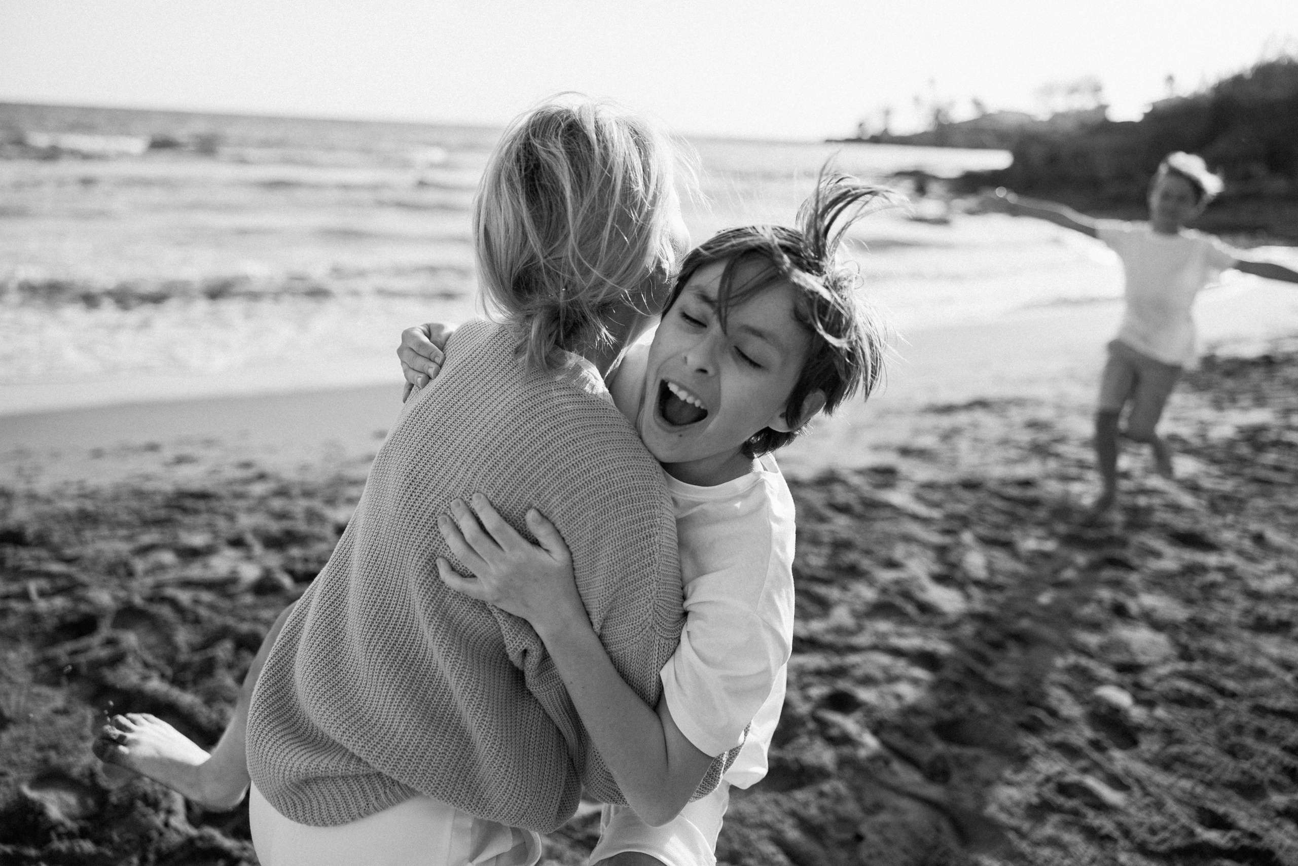 Family photo session on the beach in Vancouver BC Сanada. Twins. Ivan Skufinsky — wedding and family photographer in Vancouver
