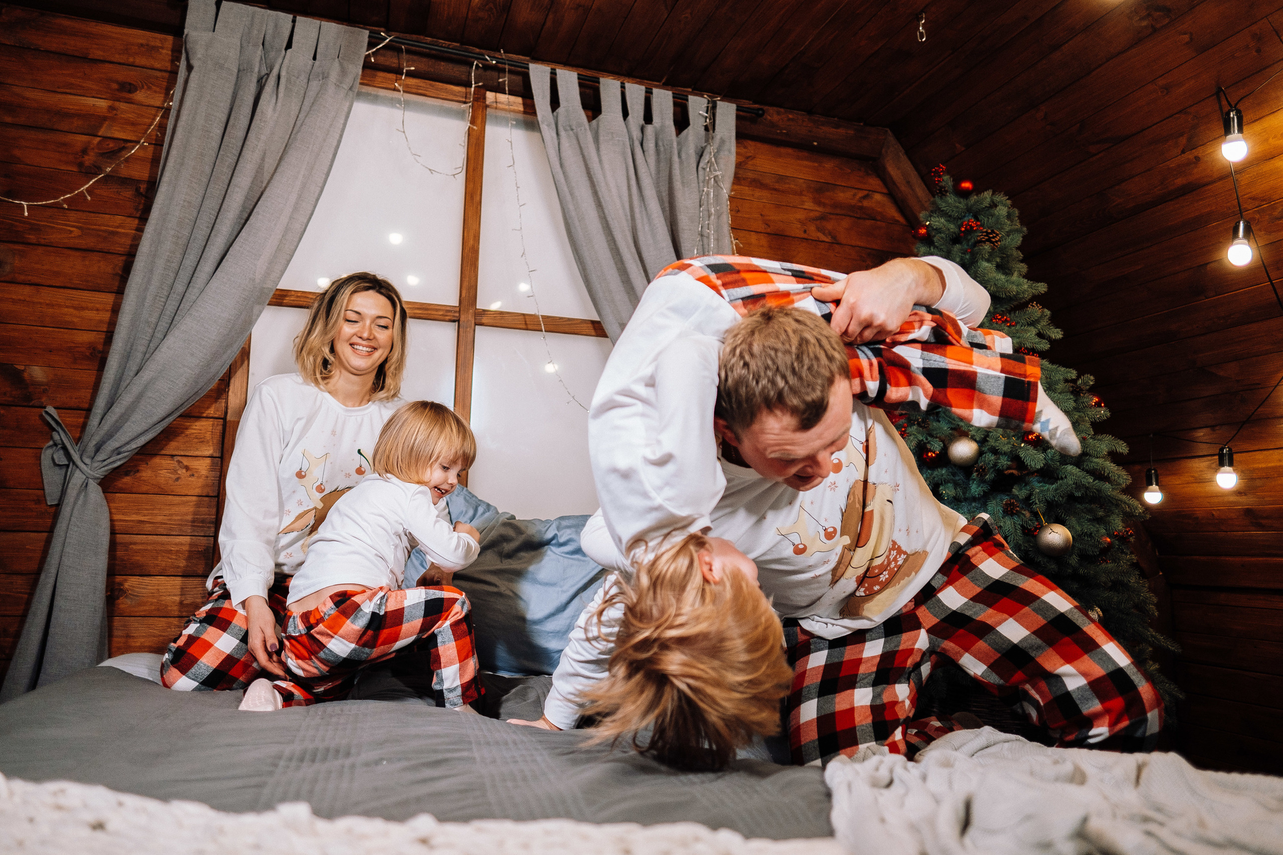 Рождественский переполох). Ivan Skufinsky — wedding and family photographer in Vancouver