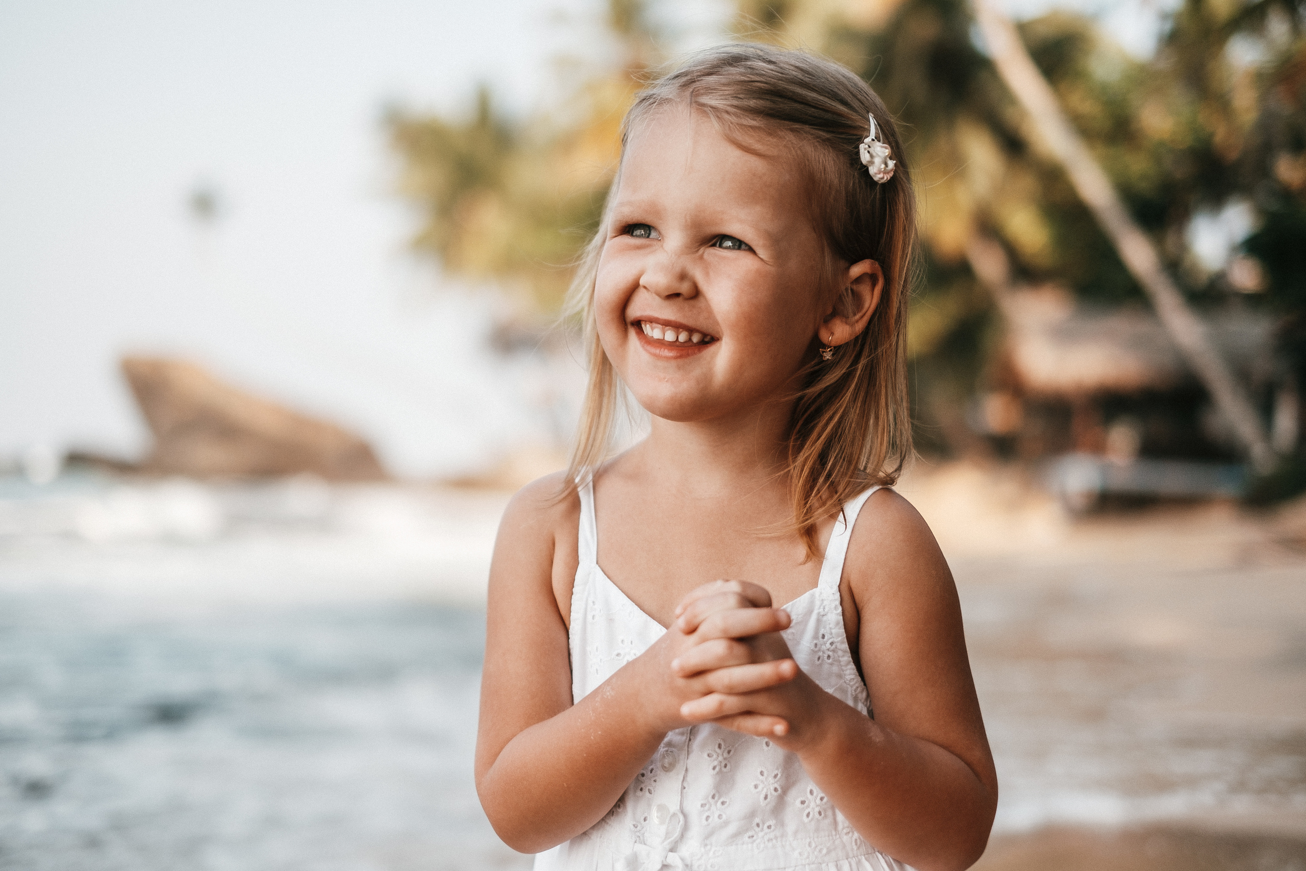 Sasha+Sasha+Liza Unavatuna. Ivan Skufinsky — wedding and family photographer in Vancouver