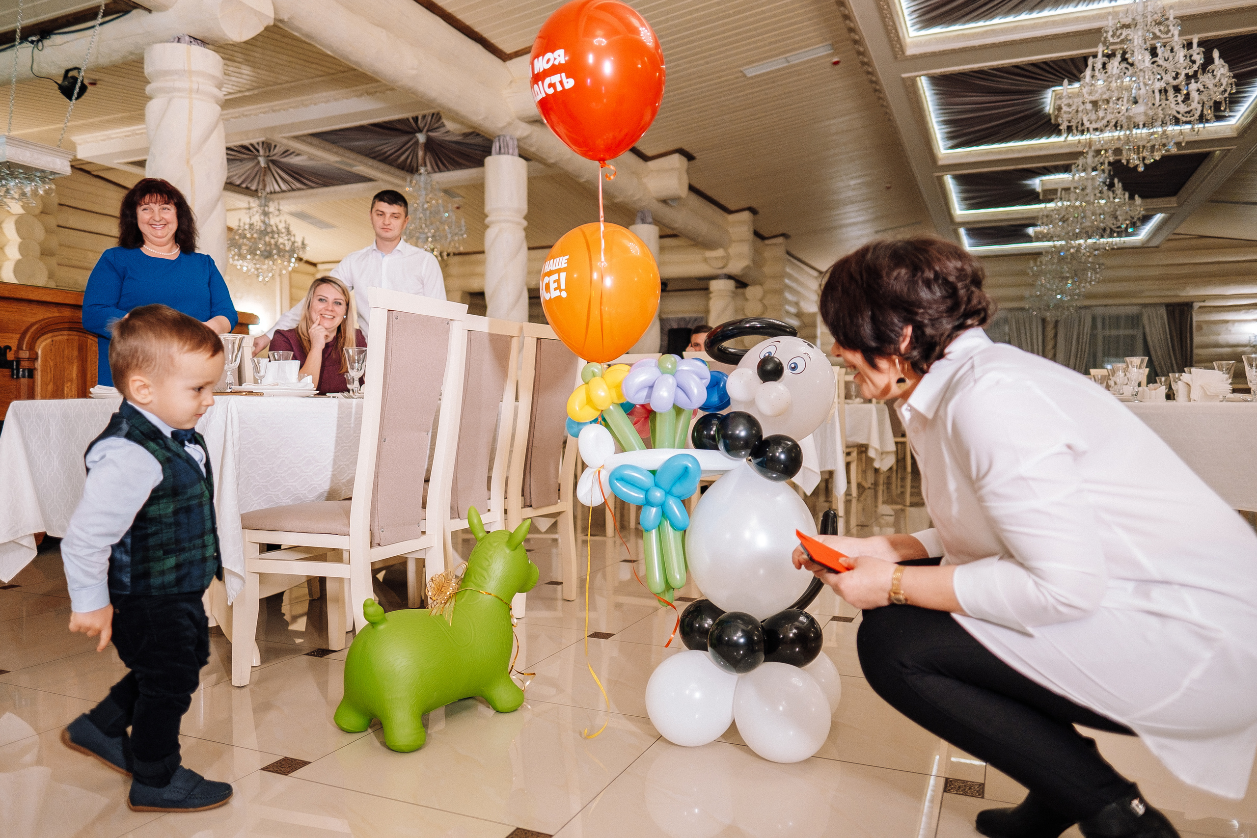 Версаль 30.11.2019. Ivan Skufinsky — wedding and family photographer in Vancouver