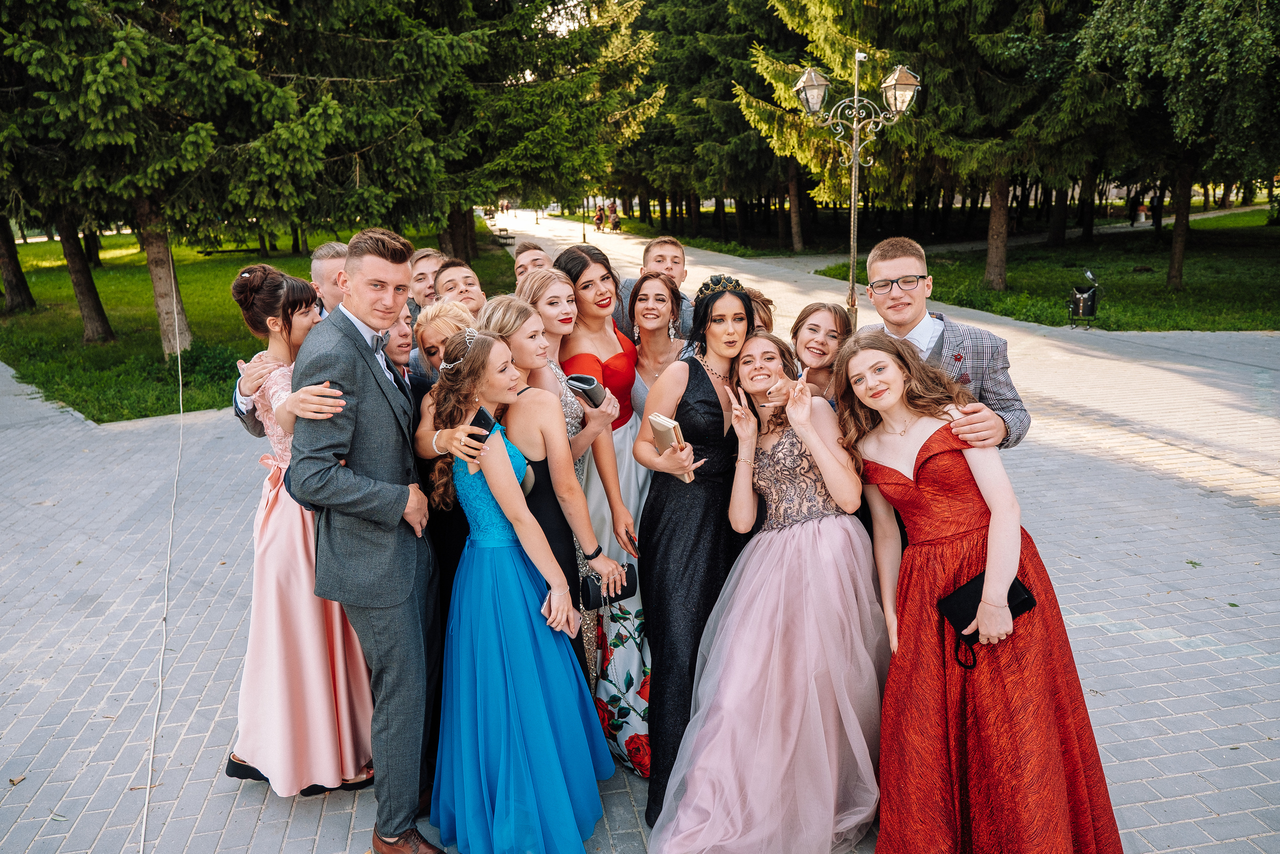 Выпускной школа номер 3. Хмельник. Ivan Skufinsky — wedding and family photographer in Vancouver