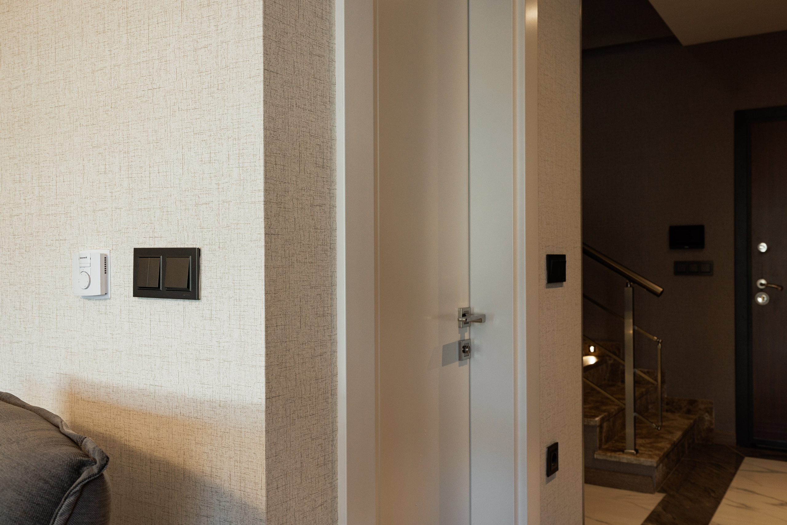 Real estate photographer in Vancouver Burnaby Richmond. Ivan Skufinsky — wedding and family photographer in Vancouver