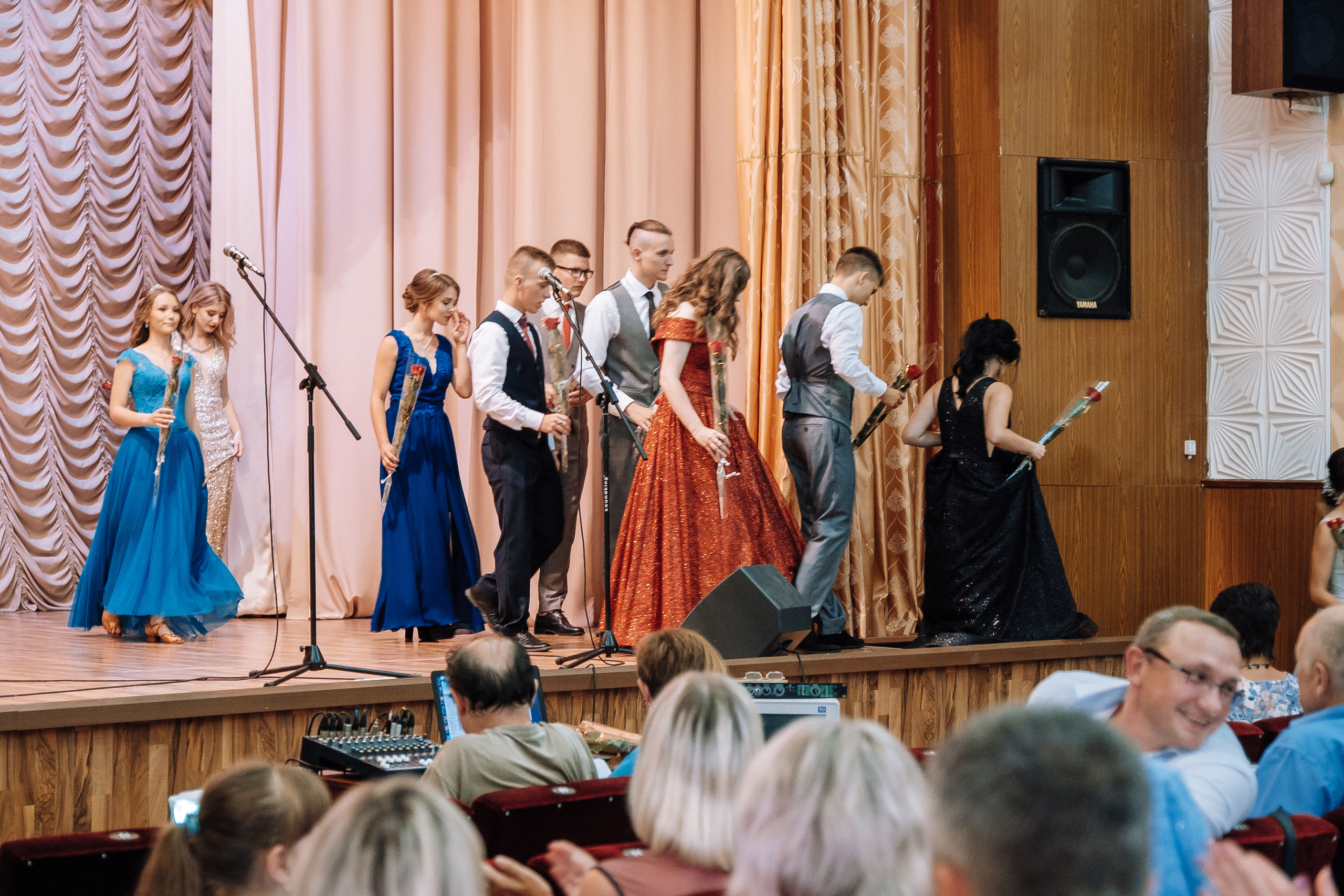 Выпускной школа номер 3. Хмельник. Ivan Skufinsky — wedding and family photographer in Vancouver