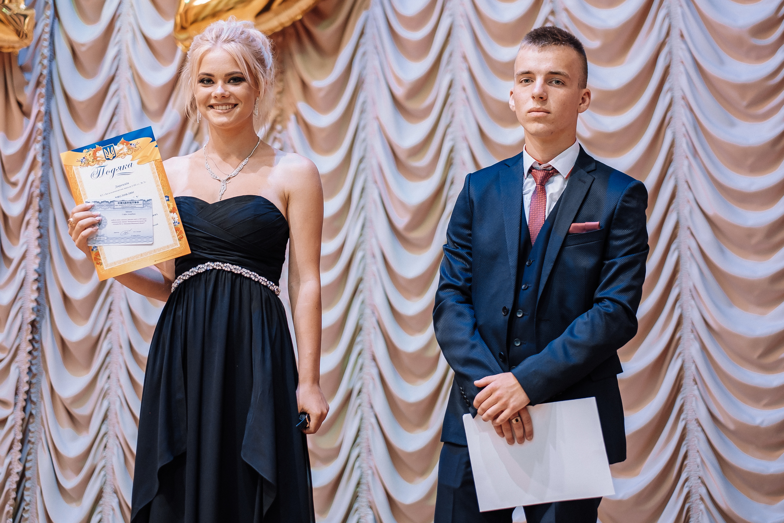 Выпускной школа номер 3. Хмельник. Ivan Skufinsky — wedding and family photographer in Vancouver