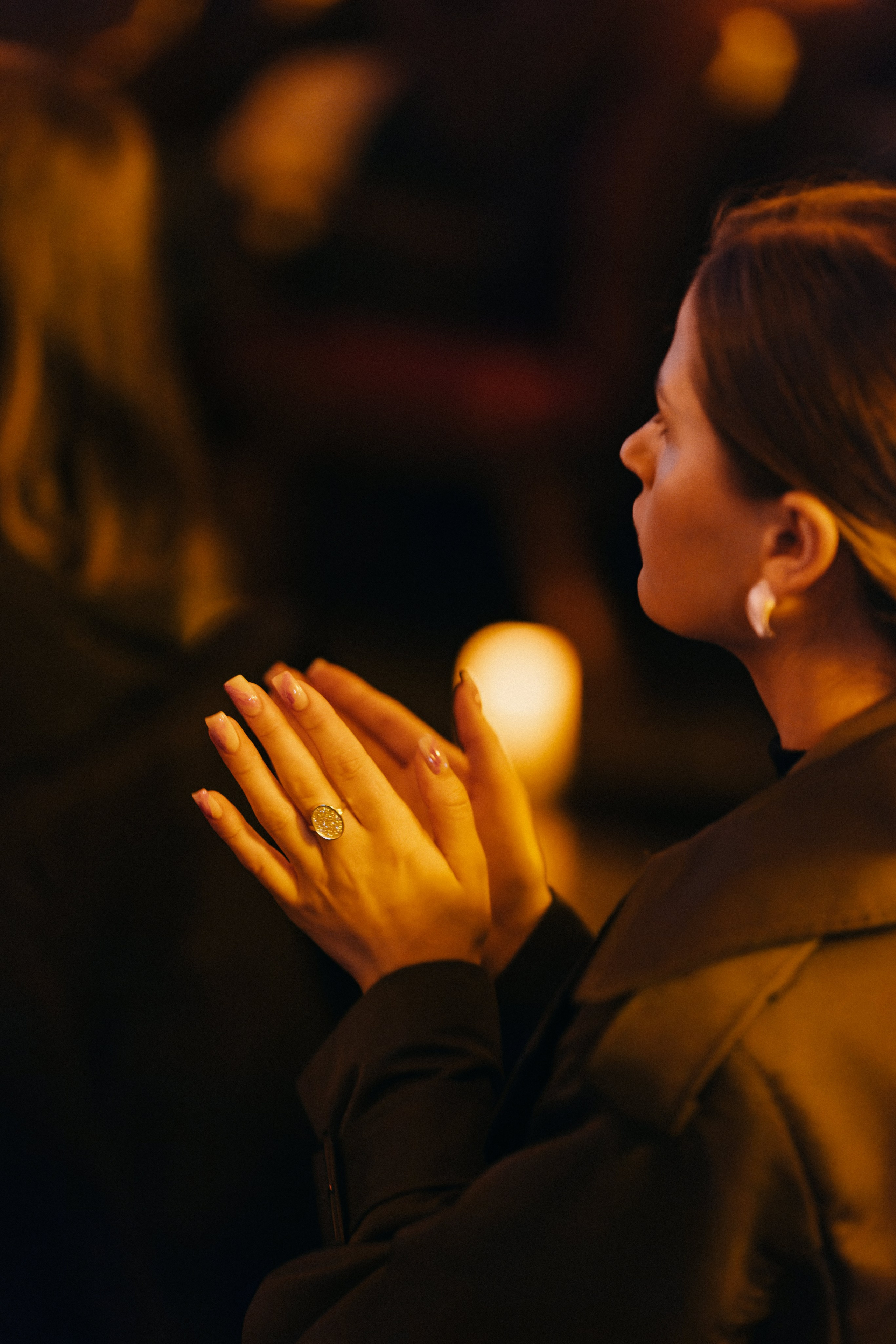 Live concert photography from Vivienne Mort in Vancouver 2025. Ivan Skufinsky — wedding and family photographer in Vancouver