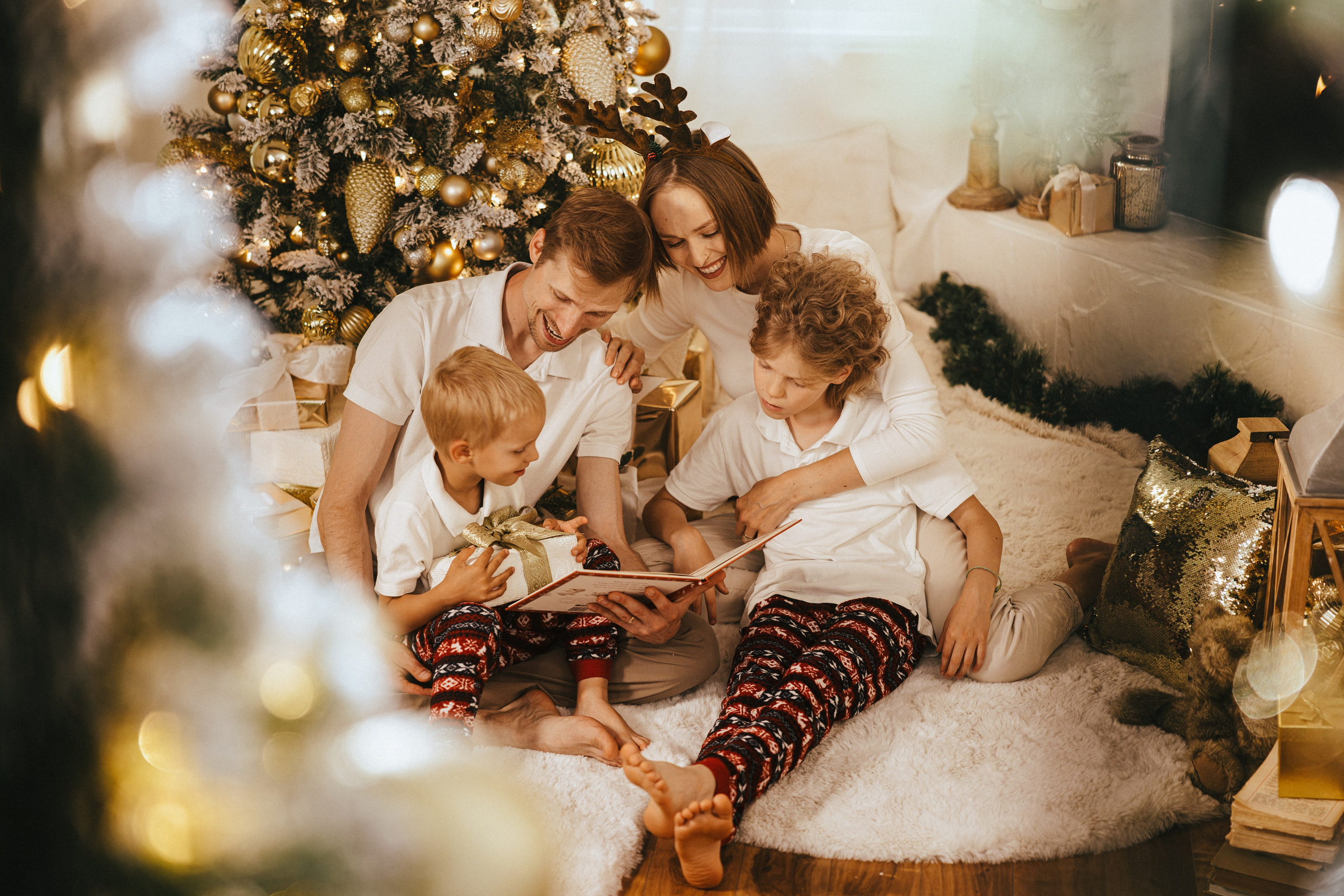 Christmas photo shoot 2025. Ivan Skufinsky — wedding and family photographer in Vancouver