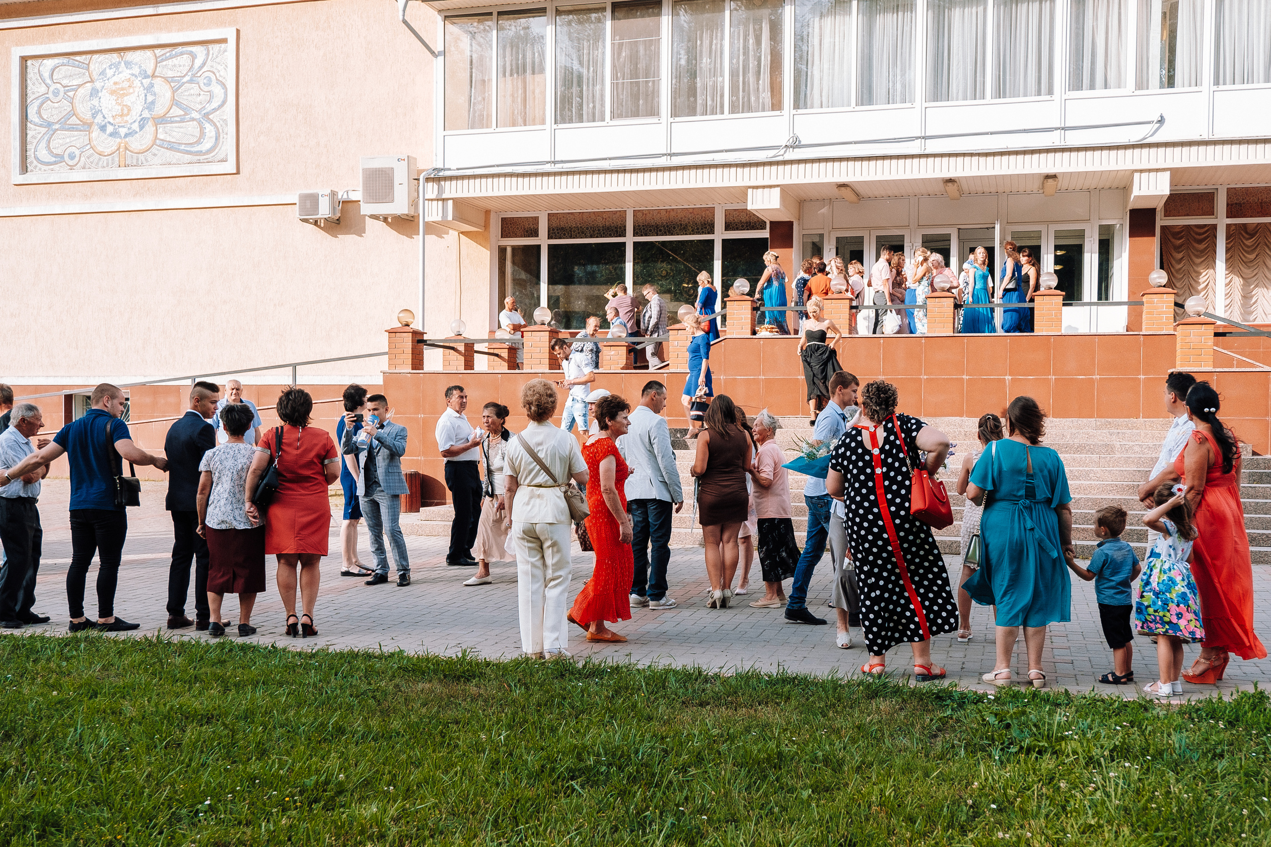 Выпускной школа номер 3. Хмельник. Ivan Skufinsky — wedding and family photographer in Vancouver