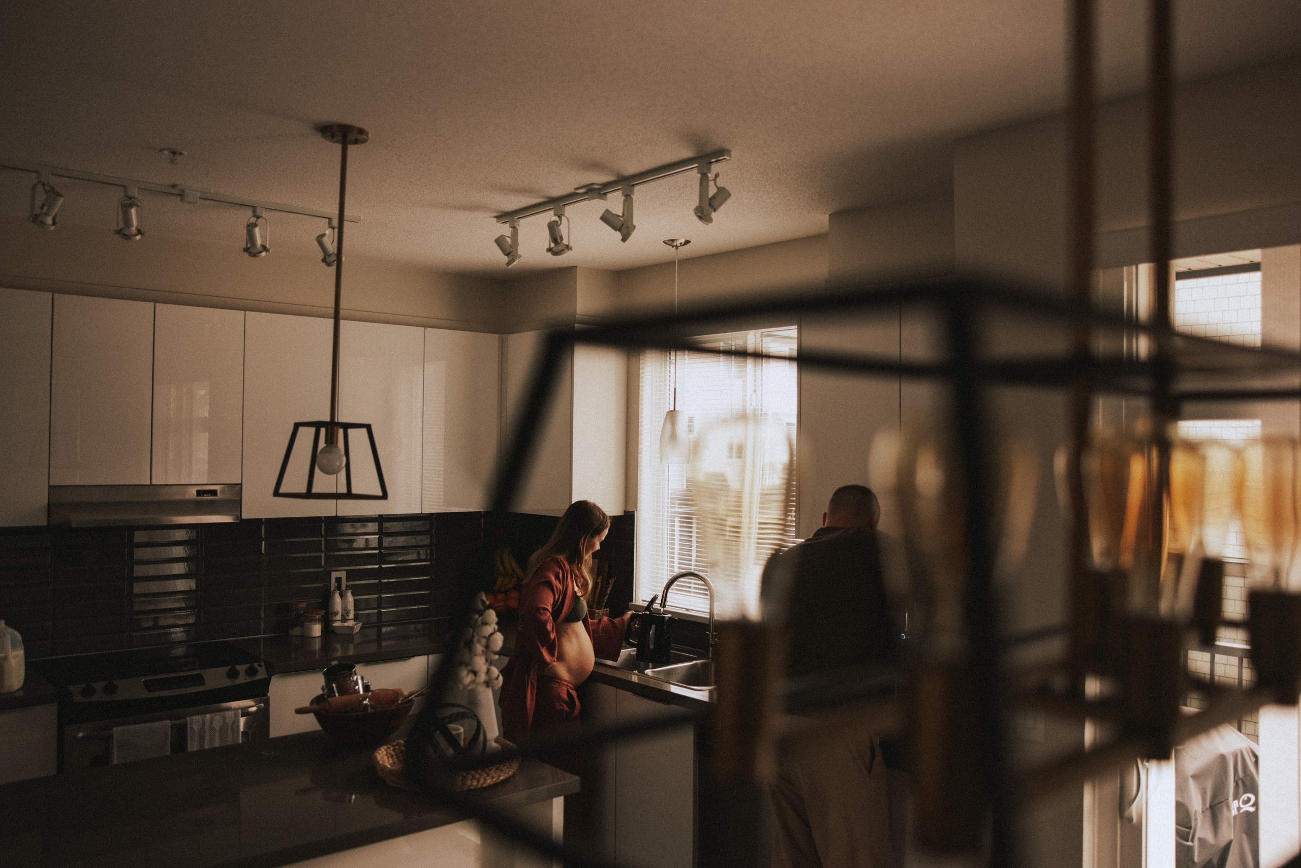 Pregnancy Home Story Vancouver. Ivan Skufinsky — wedding and family photographer in Vancouver