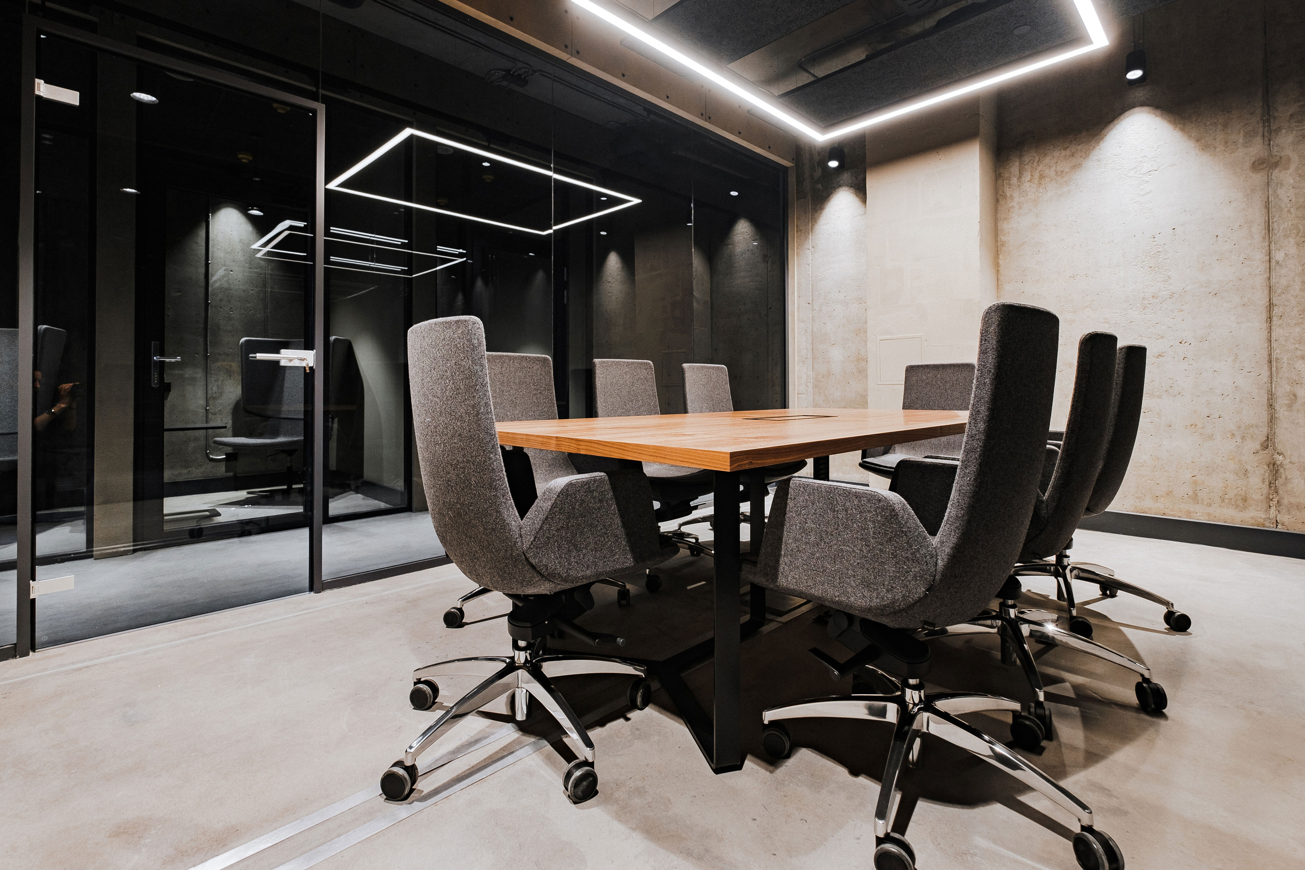 МACNAVI. Ivan Skufinsky — wedding and family photographer in Vancouver