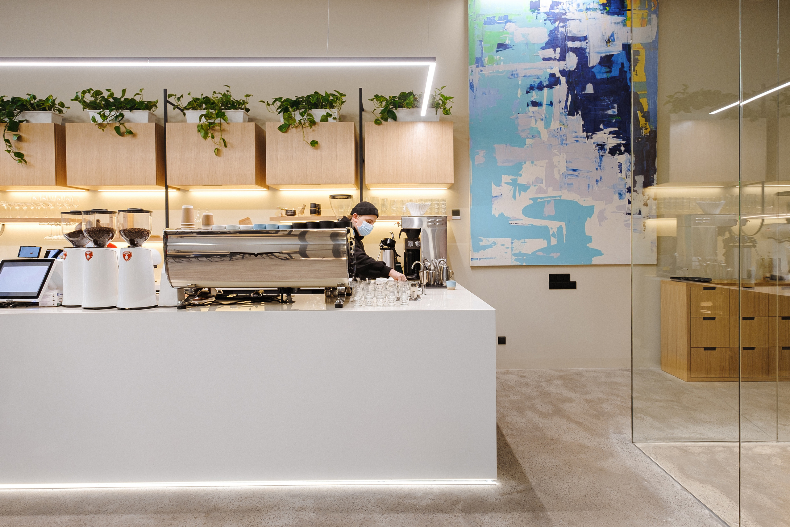 COFFEE HOUSE ТУТ БУДЕ. Ivan Skufinsky — wedding and family photographer in Vancouver