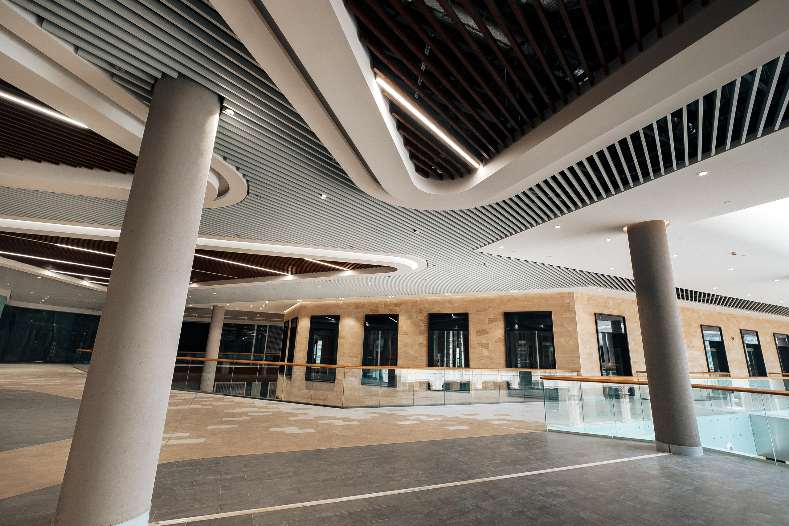 INTERIOR RETROVILLE. Ivan Skufinsky — wedding and family photographer in Vancouver