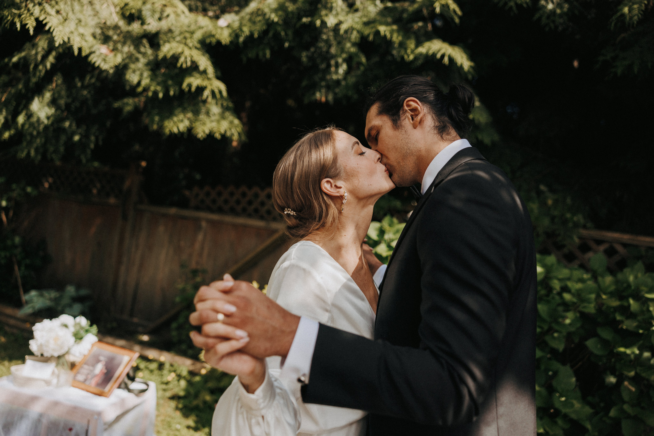 Michael & Caitlyn. Ivan Skufinsky — wedding and family photographer in Vancouver