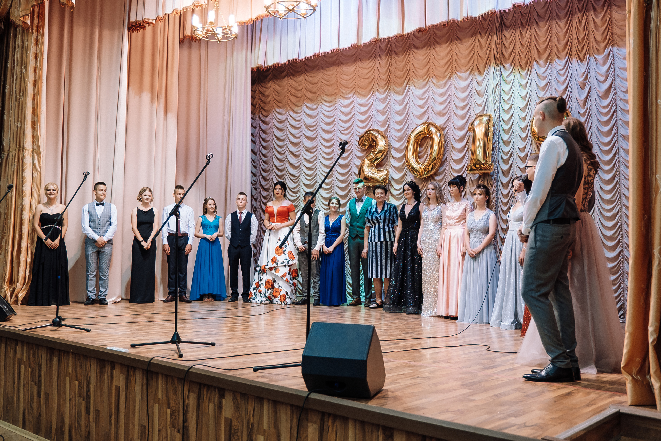 Выпускной школа номер 3. Хмельник. Ivan Skufinsky — wedding and family photographer in Vancouver