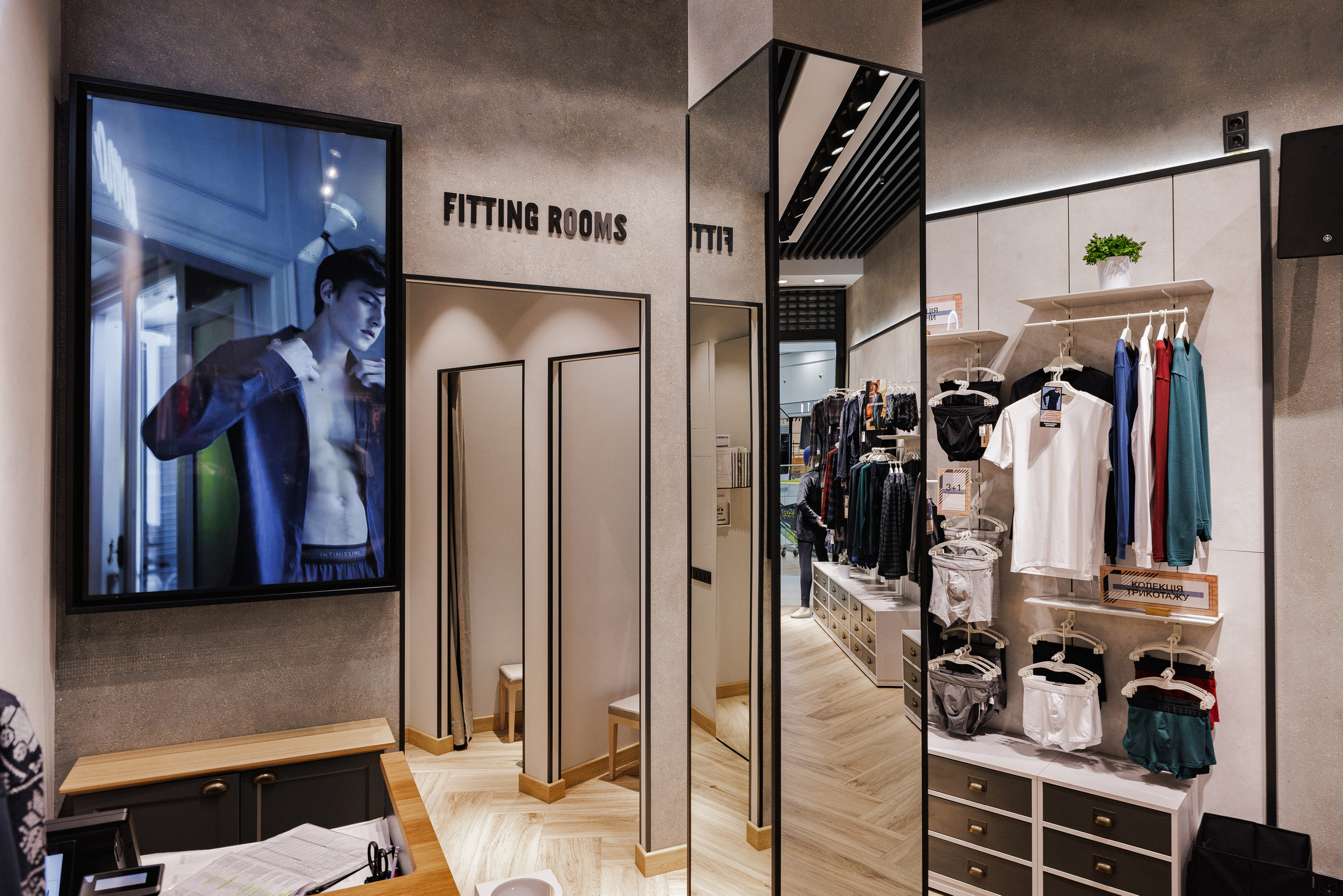 INTIMISSIMI OUMO. Ivan Skufinsky — wedding and family photographer in Vancouver